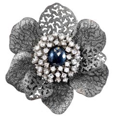 Ciondolo a spilla in ematite, quarzo bianco e topazio bianco A. Silver Ltd. Ed.