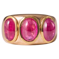 Bague Hemmerle avec rubis cabochon de 5,40 carats, Munich, Allemagne, années 1980