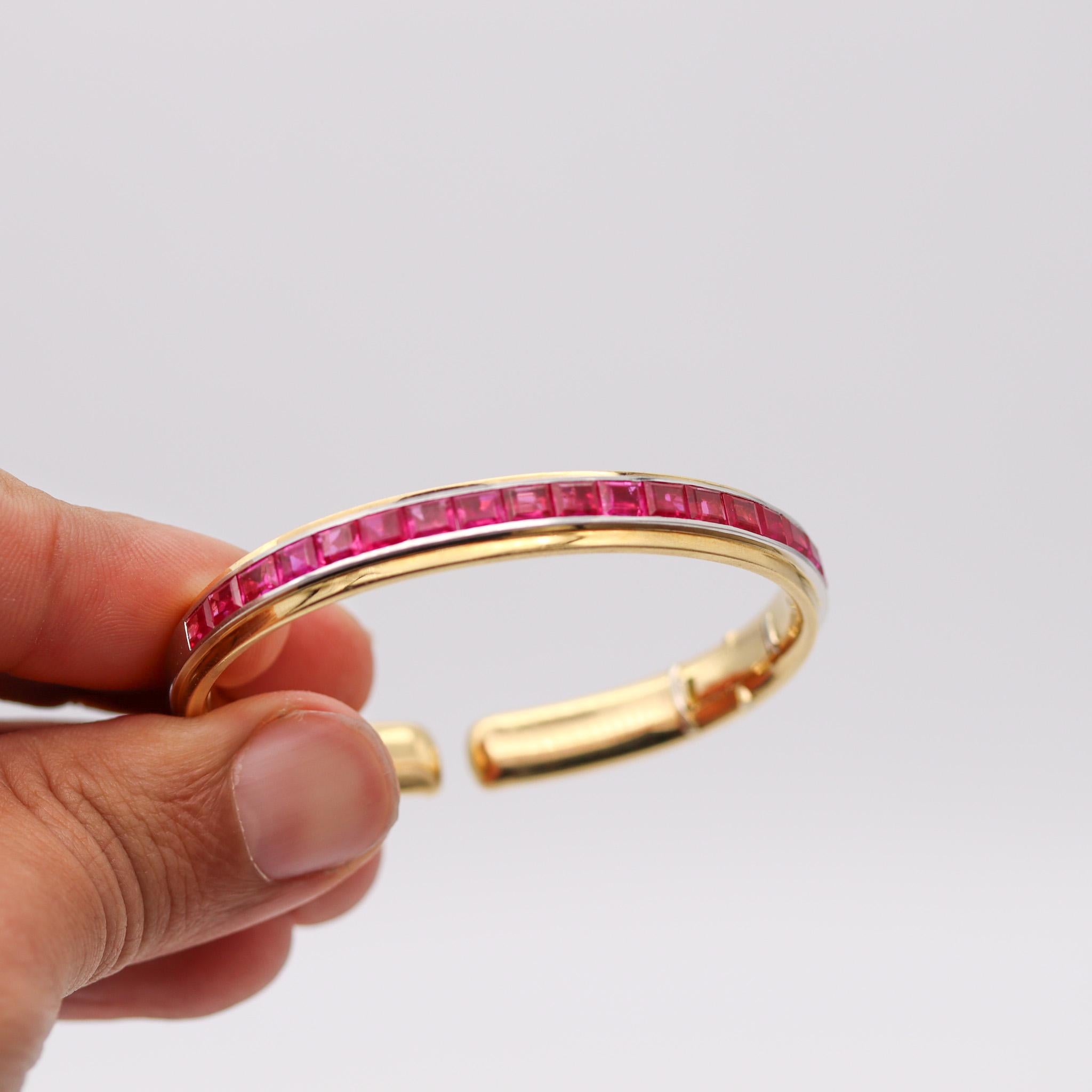 Women's or Men's Hemmerle Bangle Bracelet In 18Kt Gold And Platinum With 22.65 Ctw Red Rubies For Sale