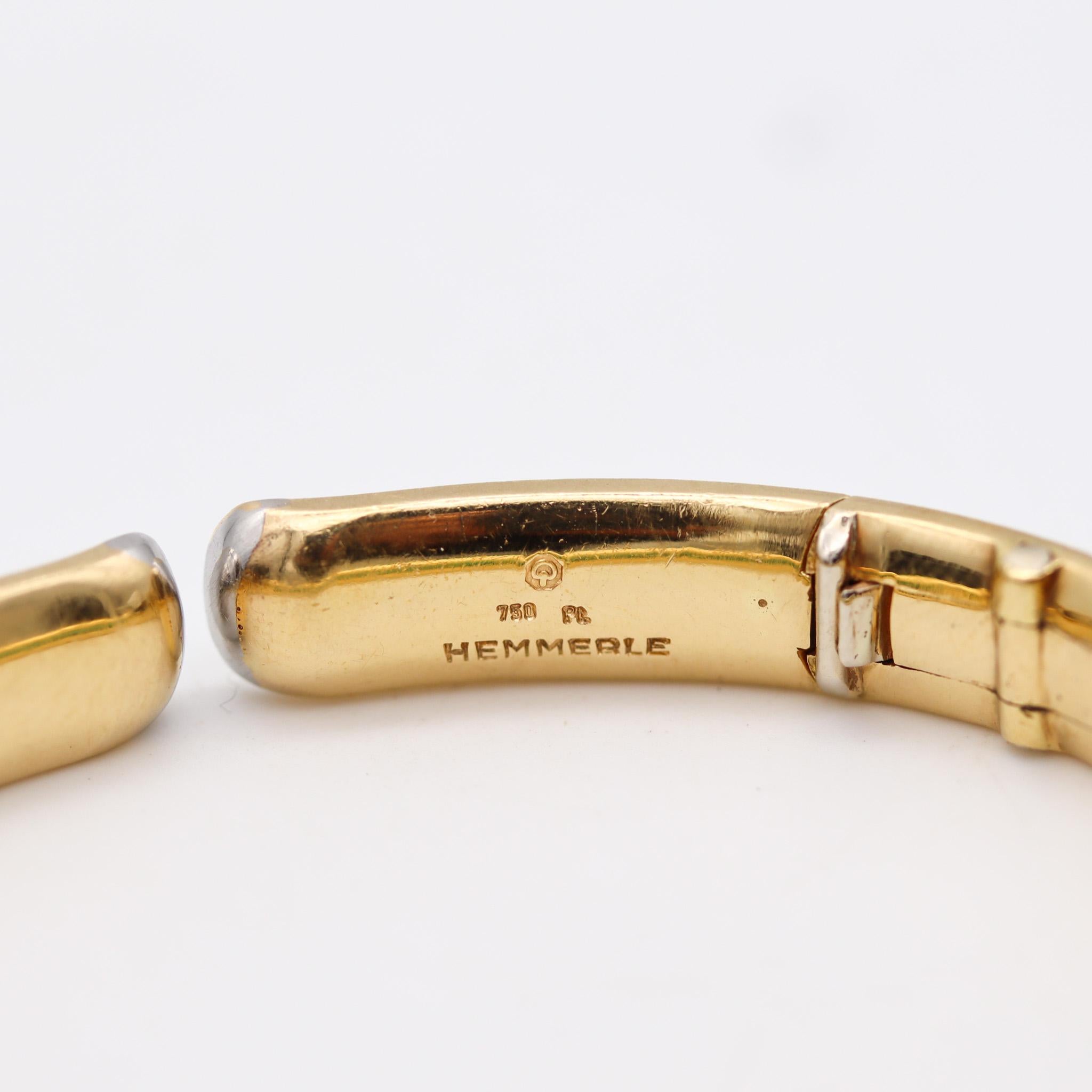 A bracelet with emeralds designed by Hemmerle.

An outstanding bracelet, created in Munich by the German jewelry house of Hemmerle. This beautiful and very chic piece of jewelry has been crafted in solid yellow gold of 18 karats with details in