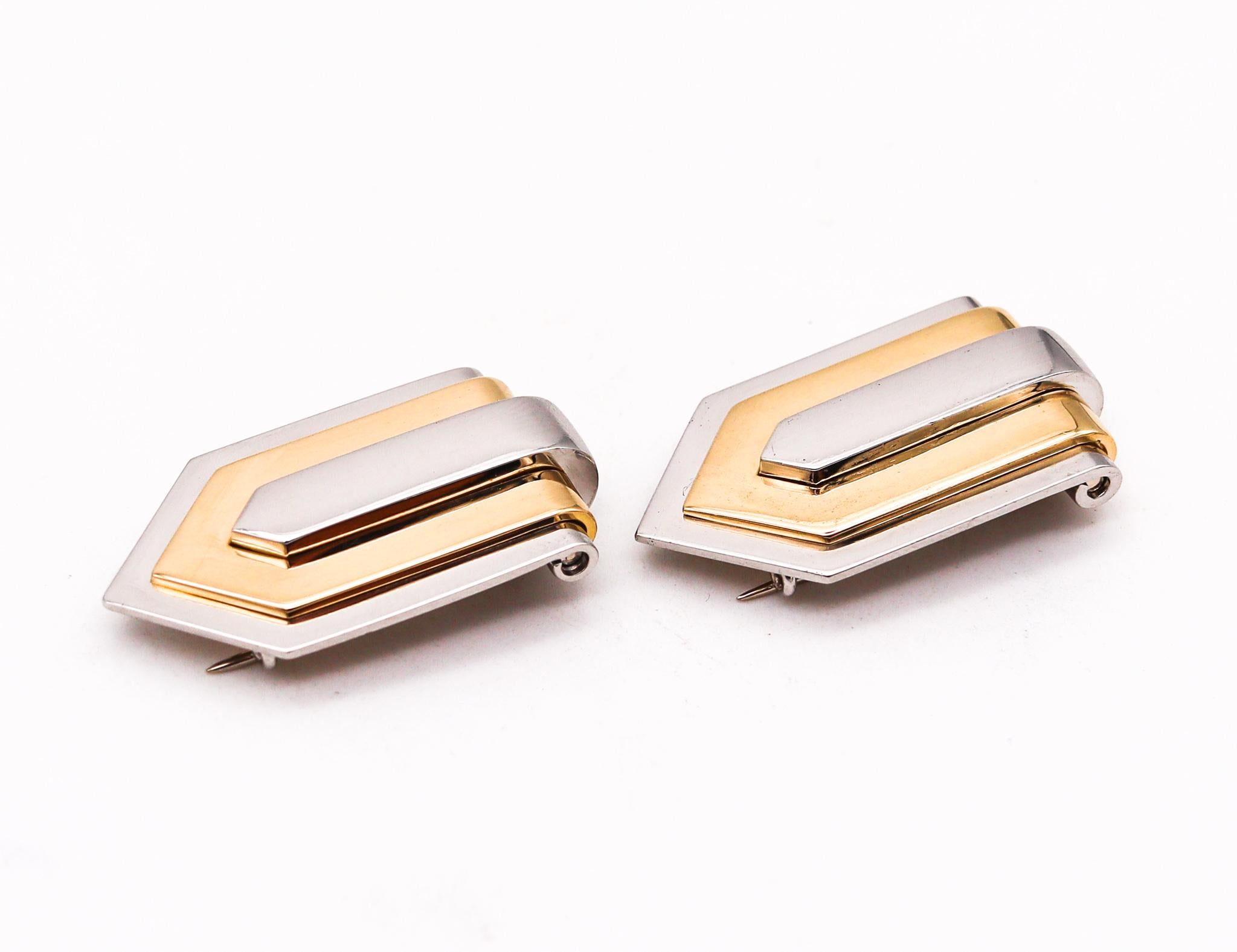 Hemmerle Munich 1970 Geometric Pair of Dress Clips in 18Kt Gold and Platinum In Excellent Condition For Sale In Miami, FL