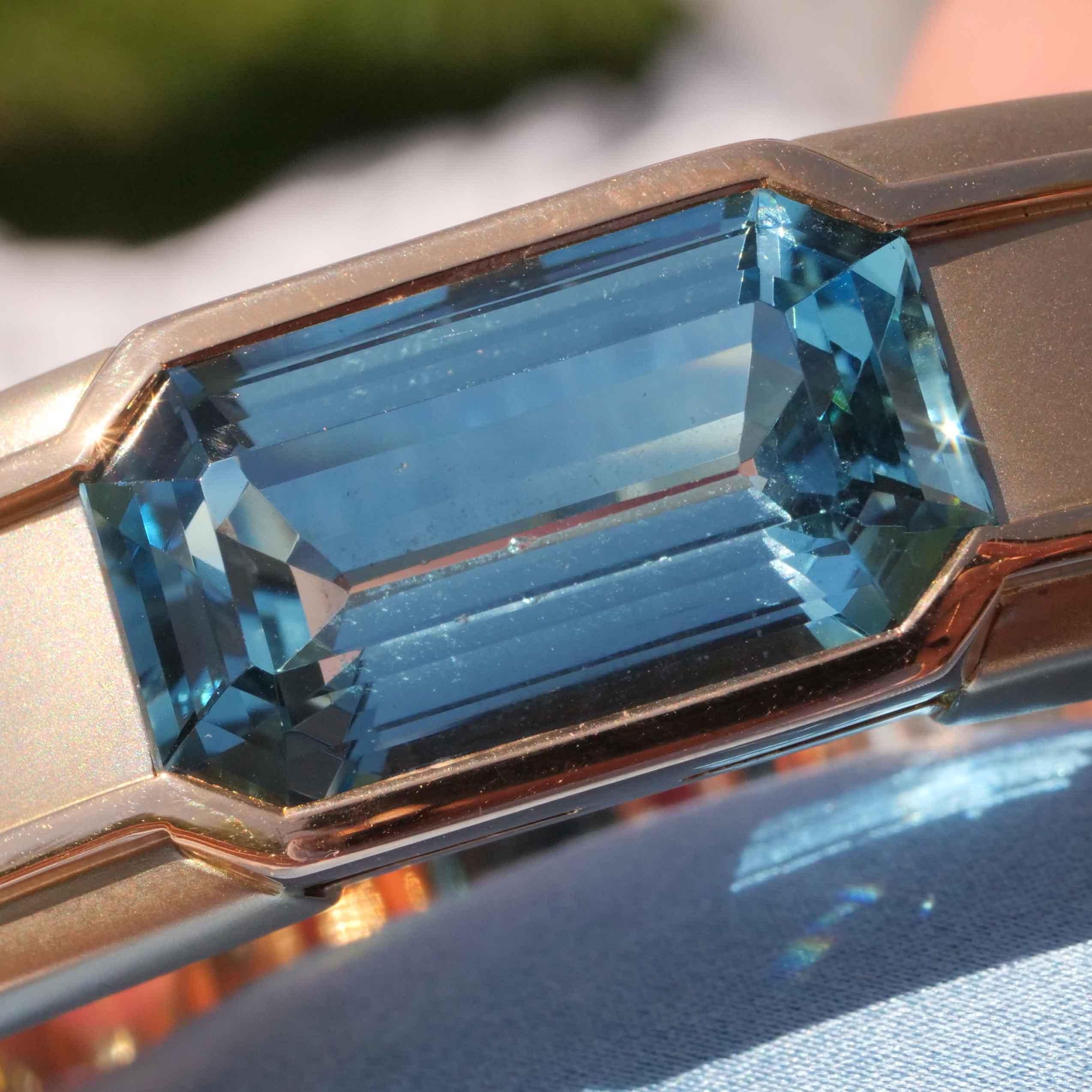 Hemmerle Munich Bracelet and Ring and 25 ct Santa Maria Color precious Aquamarin For Sale 2