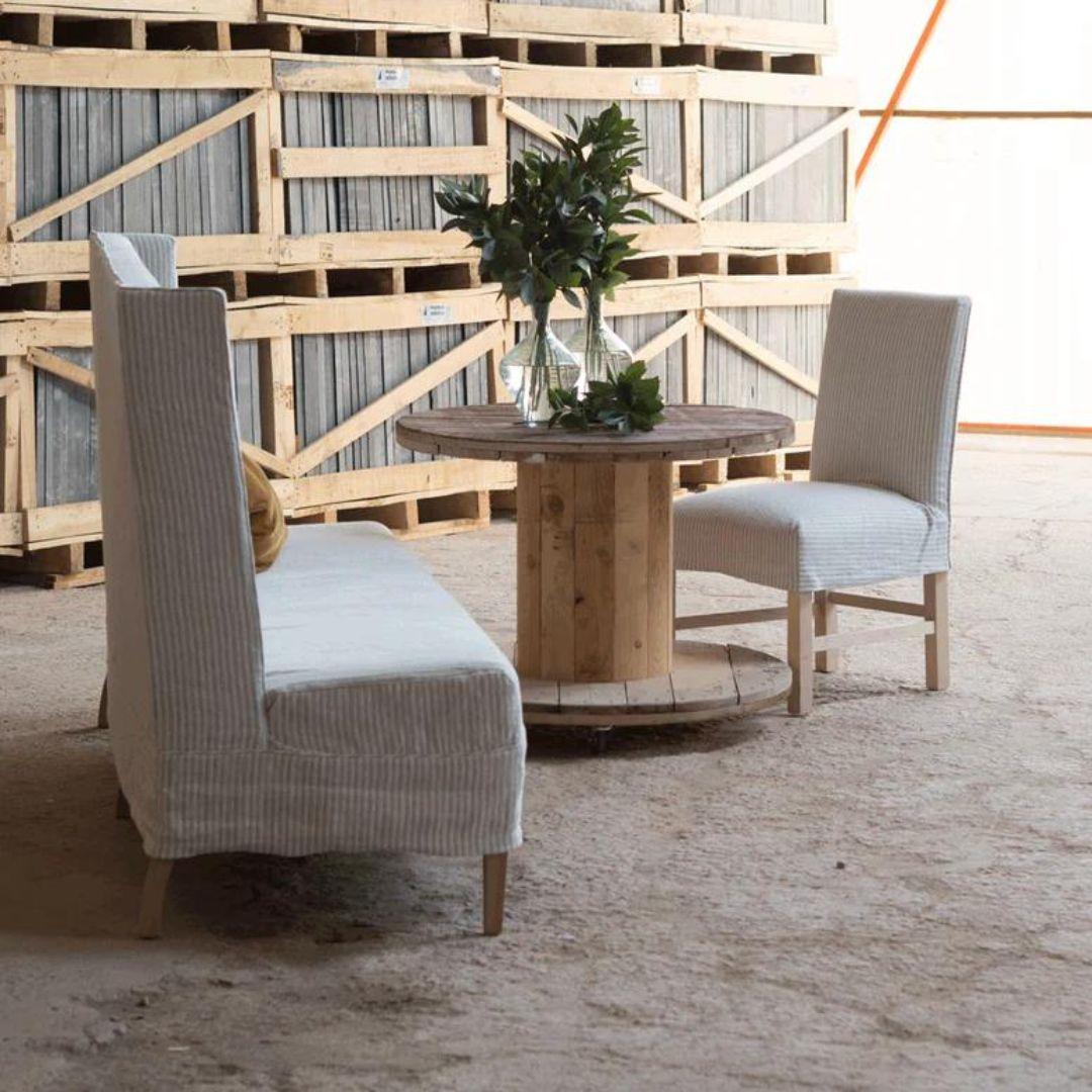 Lin Banc de salle à manger tapissé d'ourlet et de lin, fabriqué sur mesure en Espagne en vente