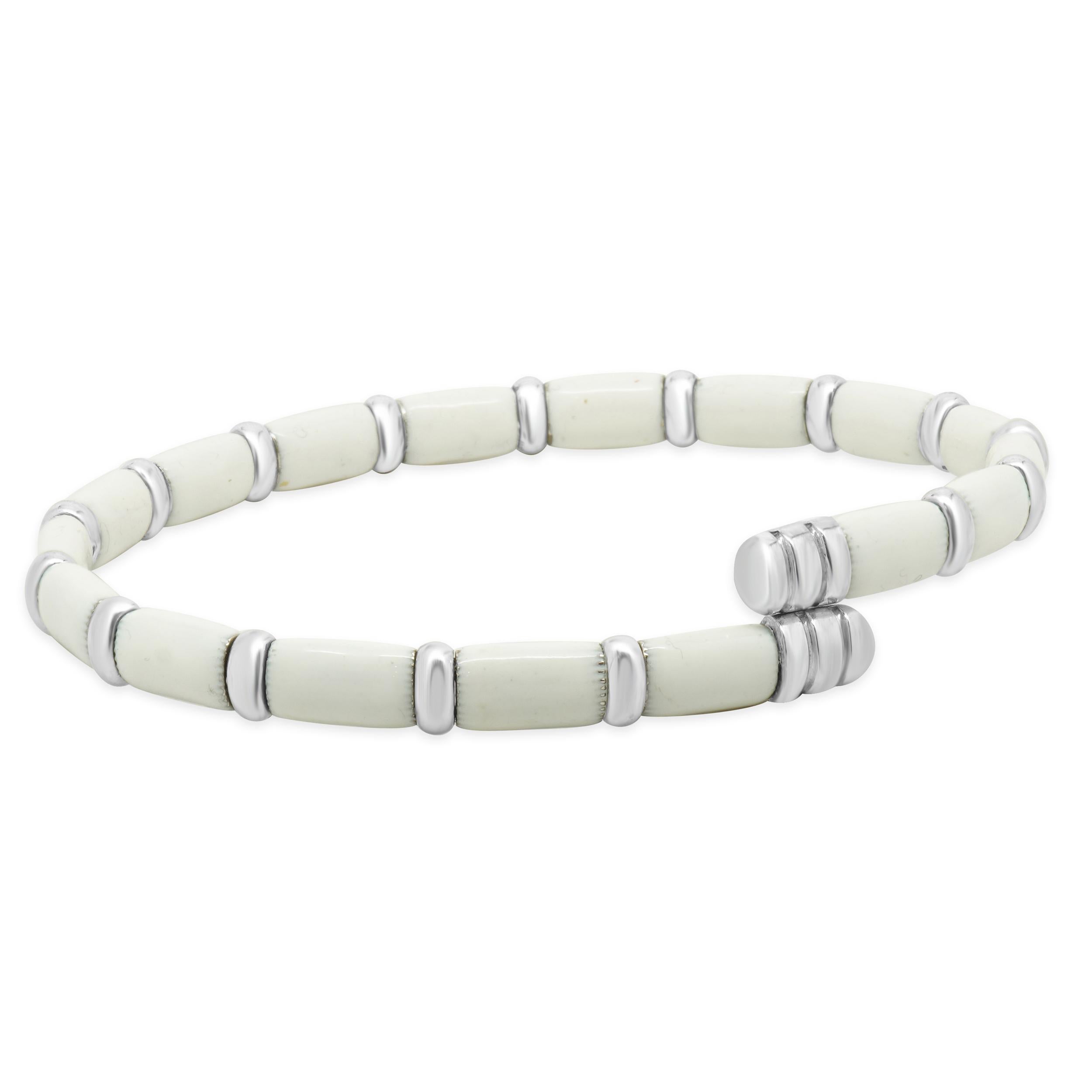 Henderson Legacy 18k White Gold, Sterling Silver, White Enamel Bangle Bracelet In Excellent Condition For Sale In Scottsdale, AZ