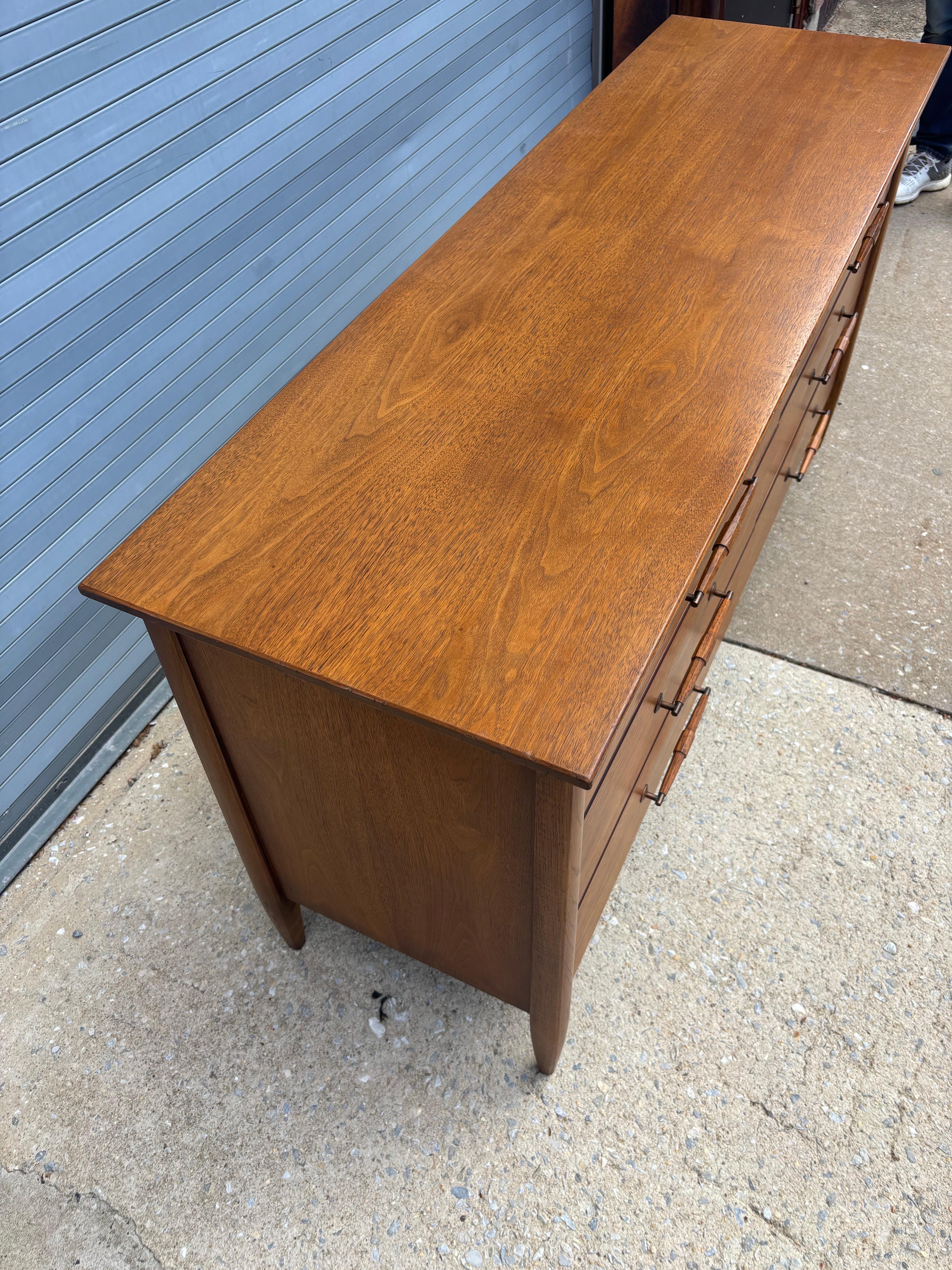 Hendredon 6 Drawer Walnut Low Dresser For Sale 2