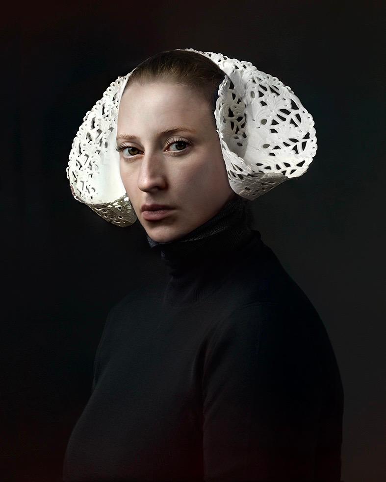 Color Photograph Hendrik Kerstens - Coif