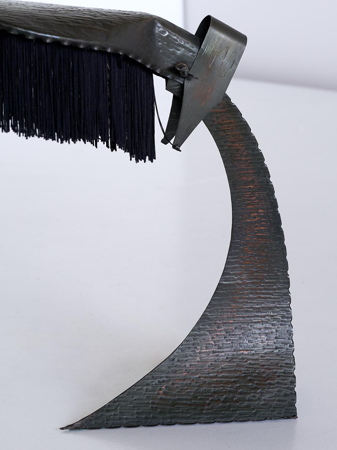 Dutch Hendrik Methorst Table Lamp in Hammered Copper and Silk, Amsterdam School, 1925