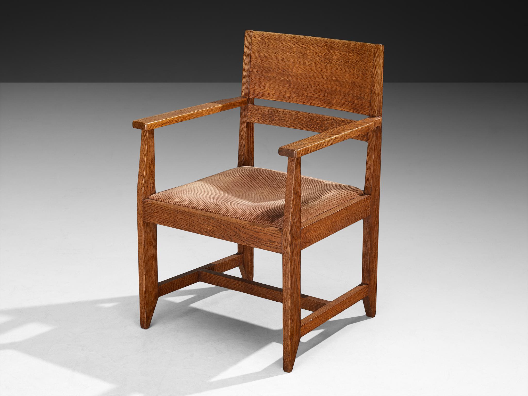Hendrik Wouda para H. Pander & Zn Pareja de sillones de roble mediados del siglo XX en venta