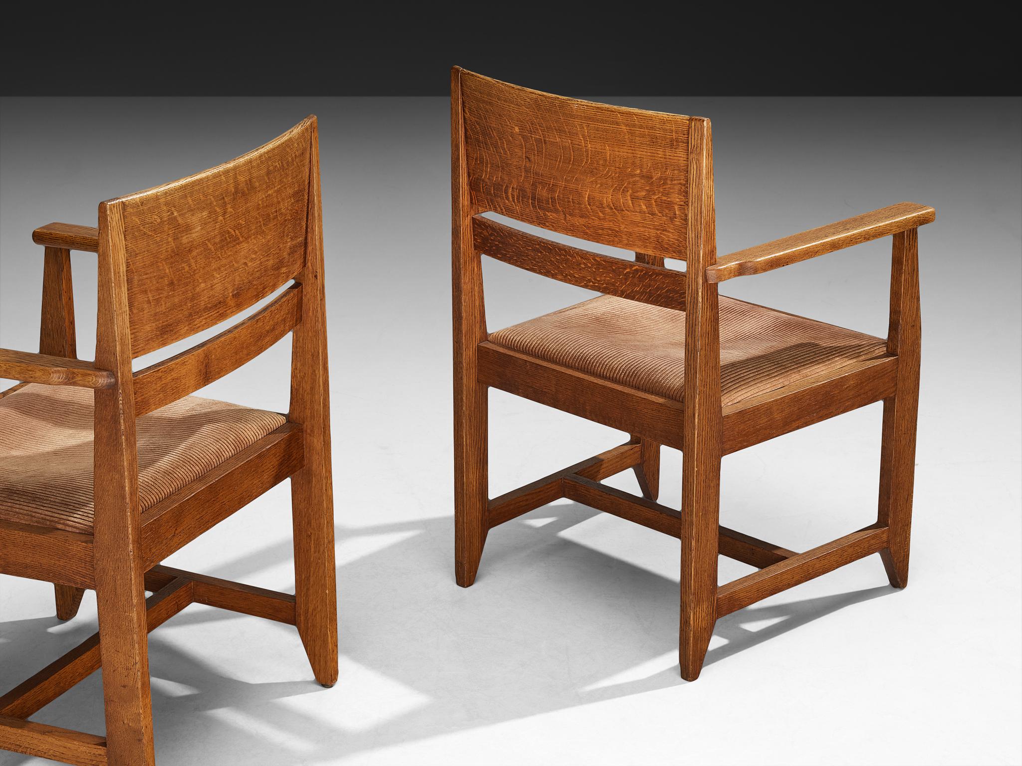 Hendrik Wouda para H. Pander & Zn Pareja de sillones de roble en venta 1