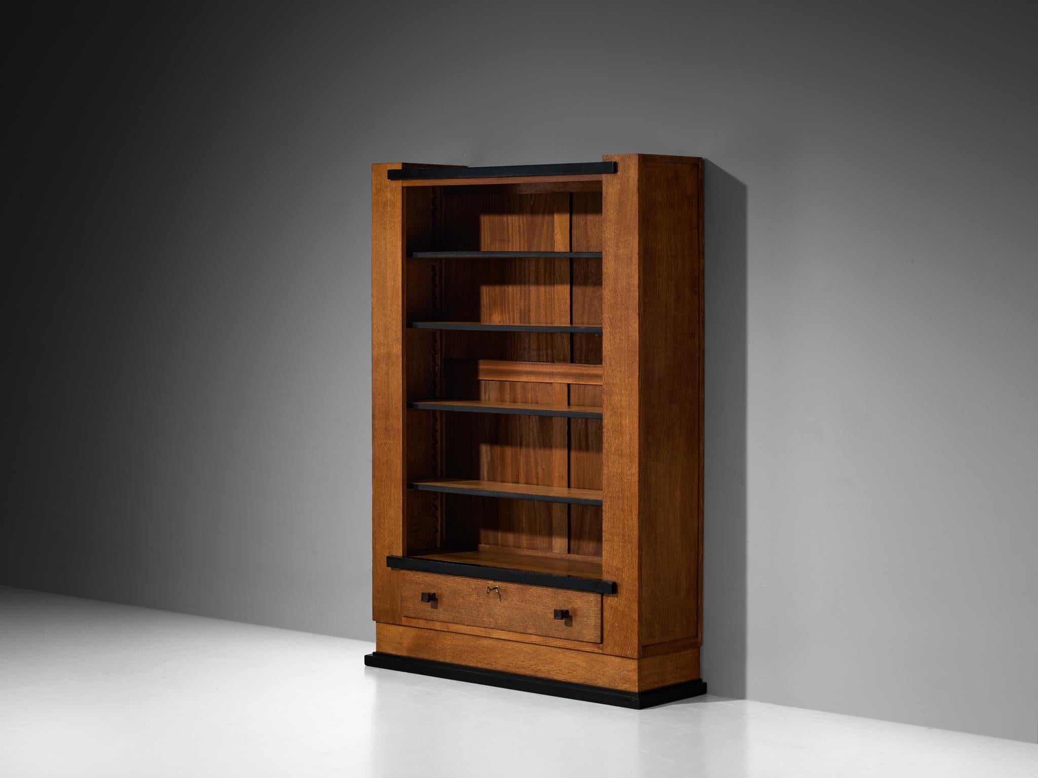 Hendrik Wouda for Pander Art Deco Bookshelf in Oak In Good Condition For Sale In Waalwijk, NL