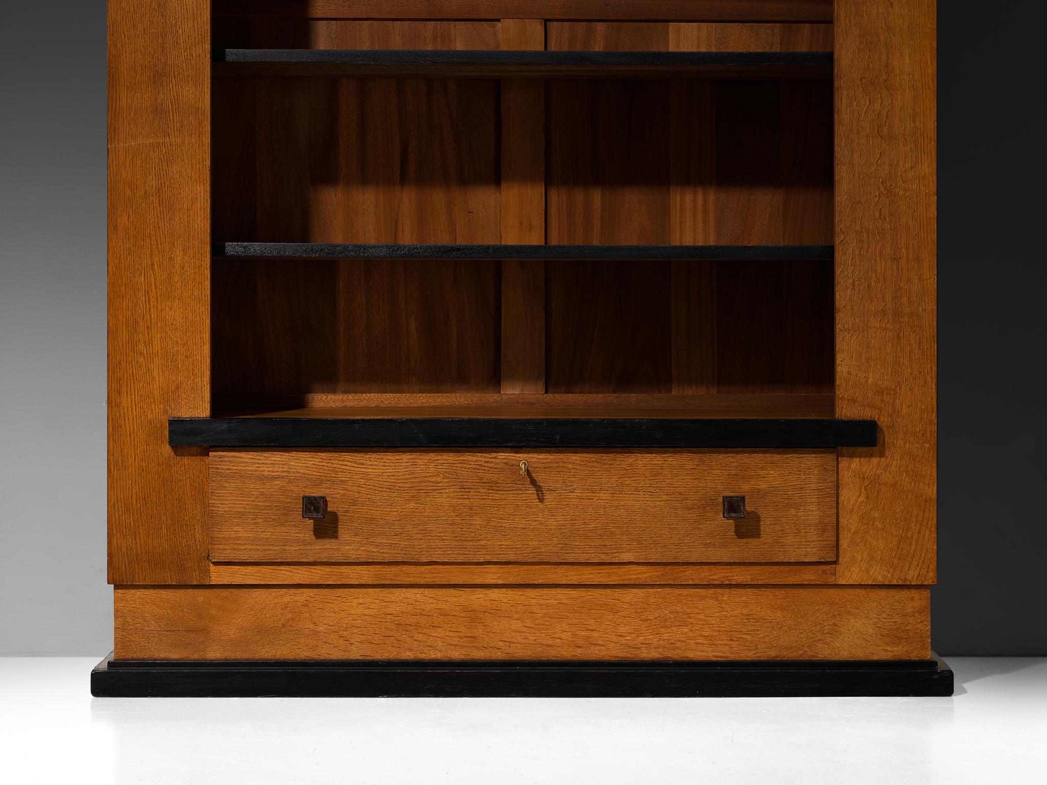 Hendrik Wouda for Pander Art Deco Bookshelf in Oak For Sale 2