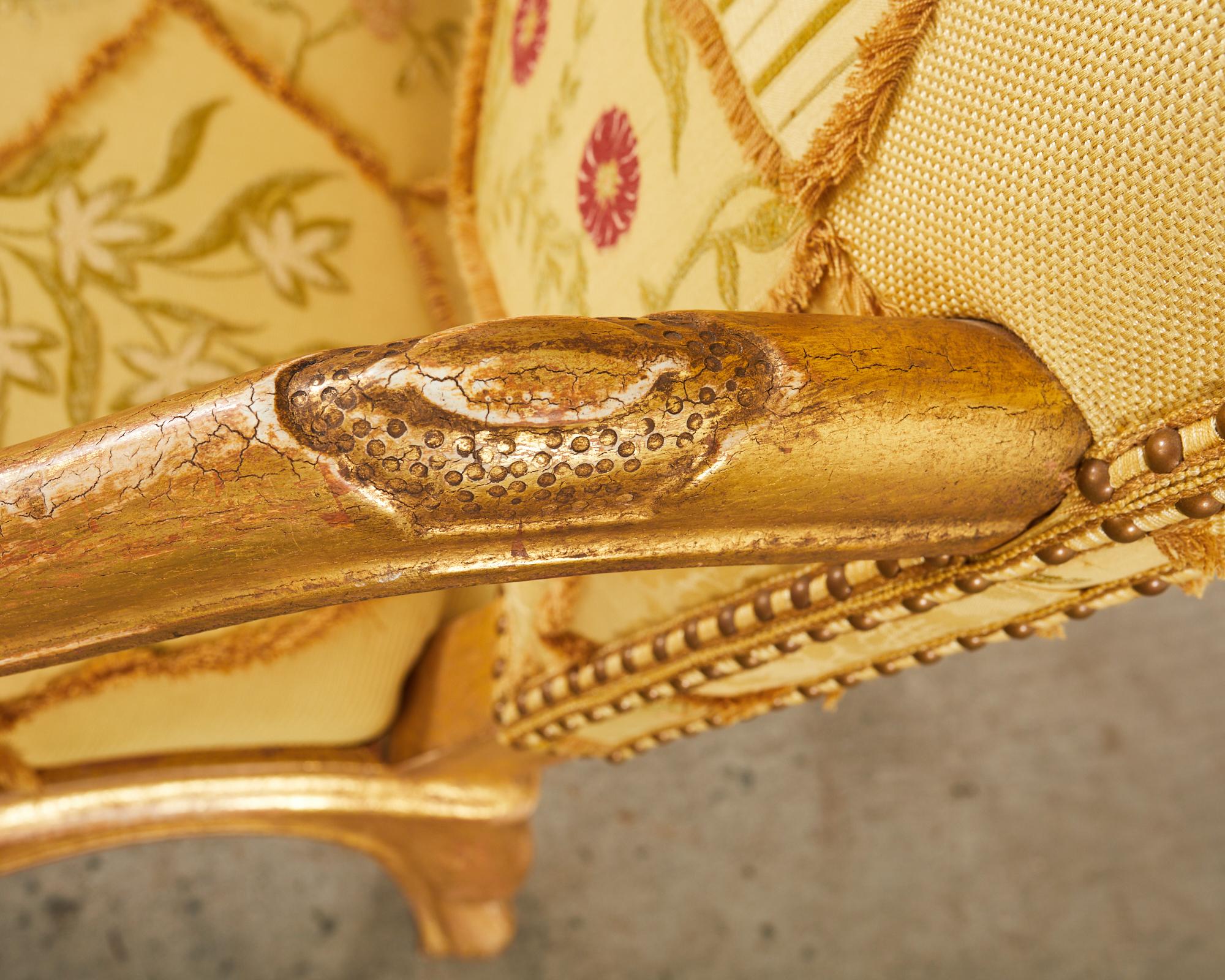 Chaise trône dorée de style baroque italien Hendrix Allardyce en vente 9