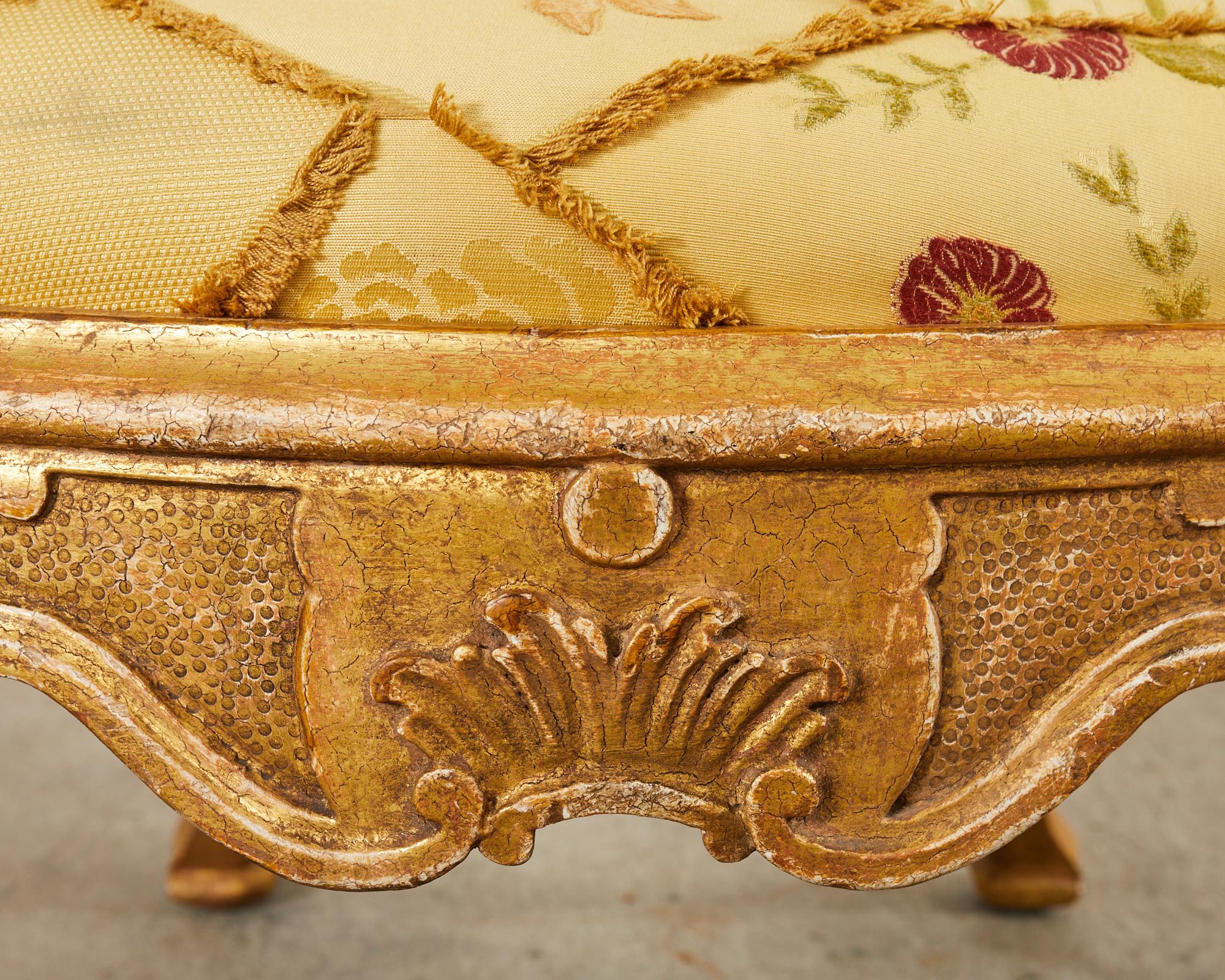 Chaise trône dorée de style baroque italien Hendrix Allardyce en vente 11