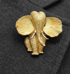 Spilla Elefante scolpito in oro Dunay