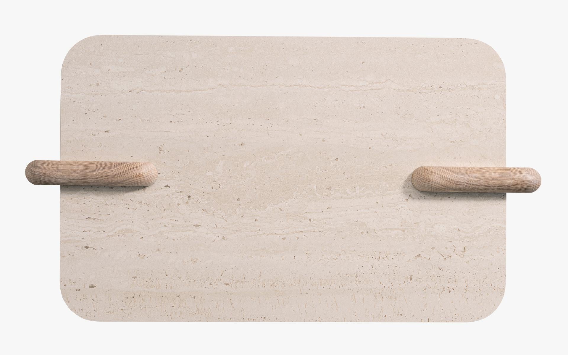 nspiré par les cercles de pierre orientés vers le ciel des anciennes civilisations, Hengra apporte une présence intemporelle à votre espace.

Les lignes douces de ses angles traduisent la sérénité des roches érodées au cours de milliers d'années.