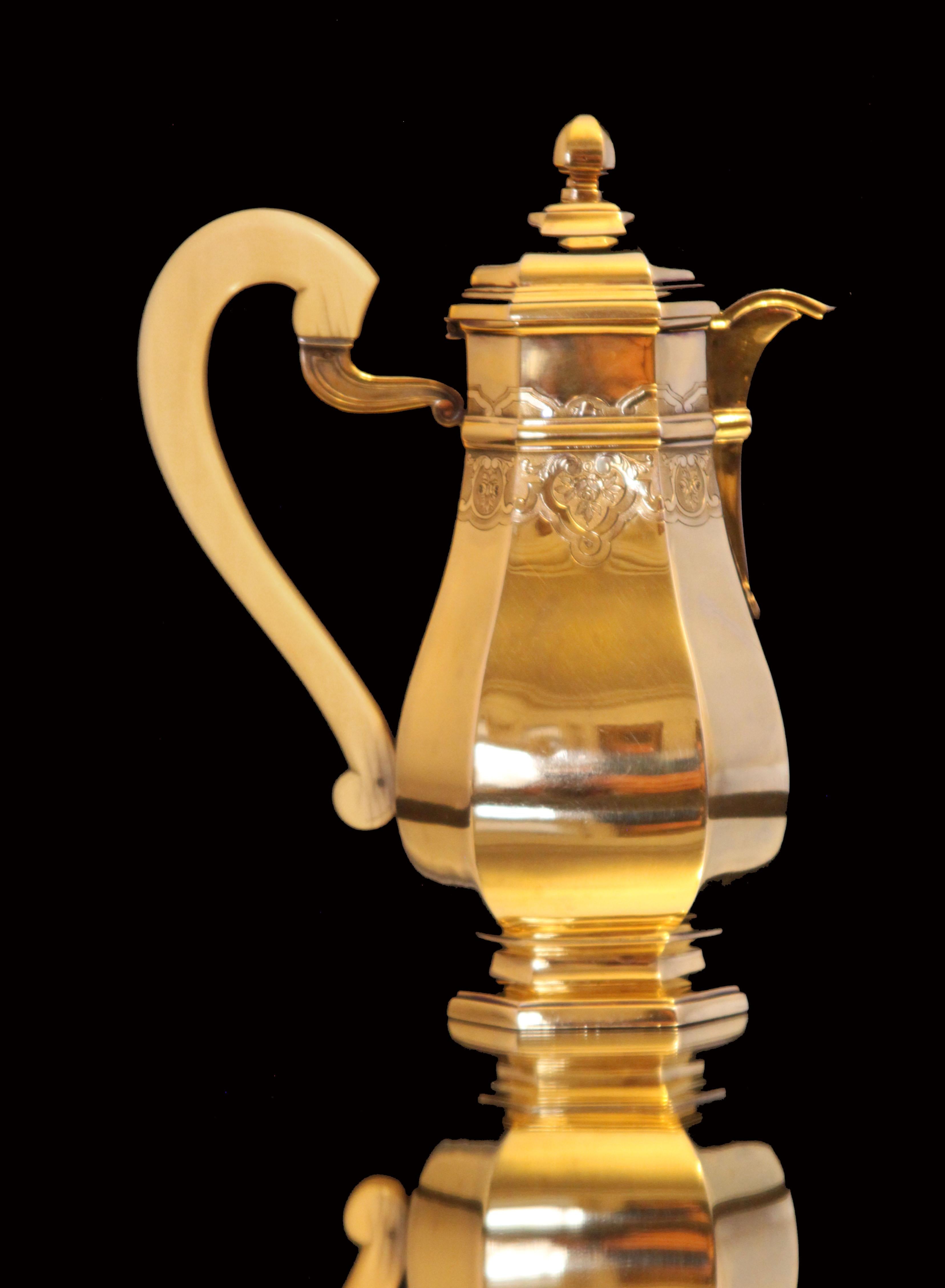 Henin & Cie - 5pc. ¡Juego de Té Antique French Vermeil + Envoltorios! en Bueno estado para la venta en Wilmington, DE