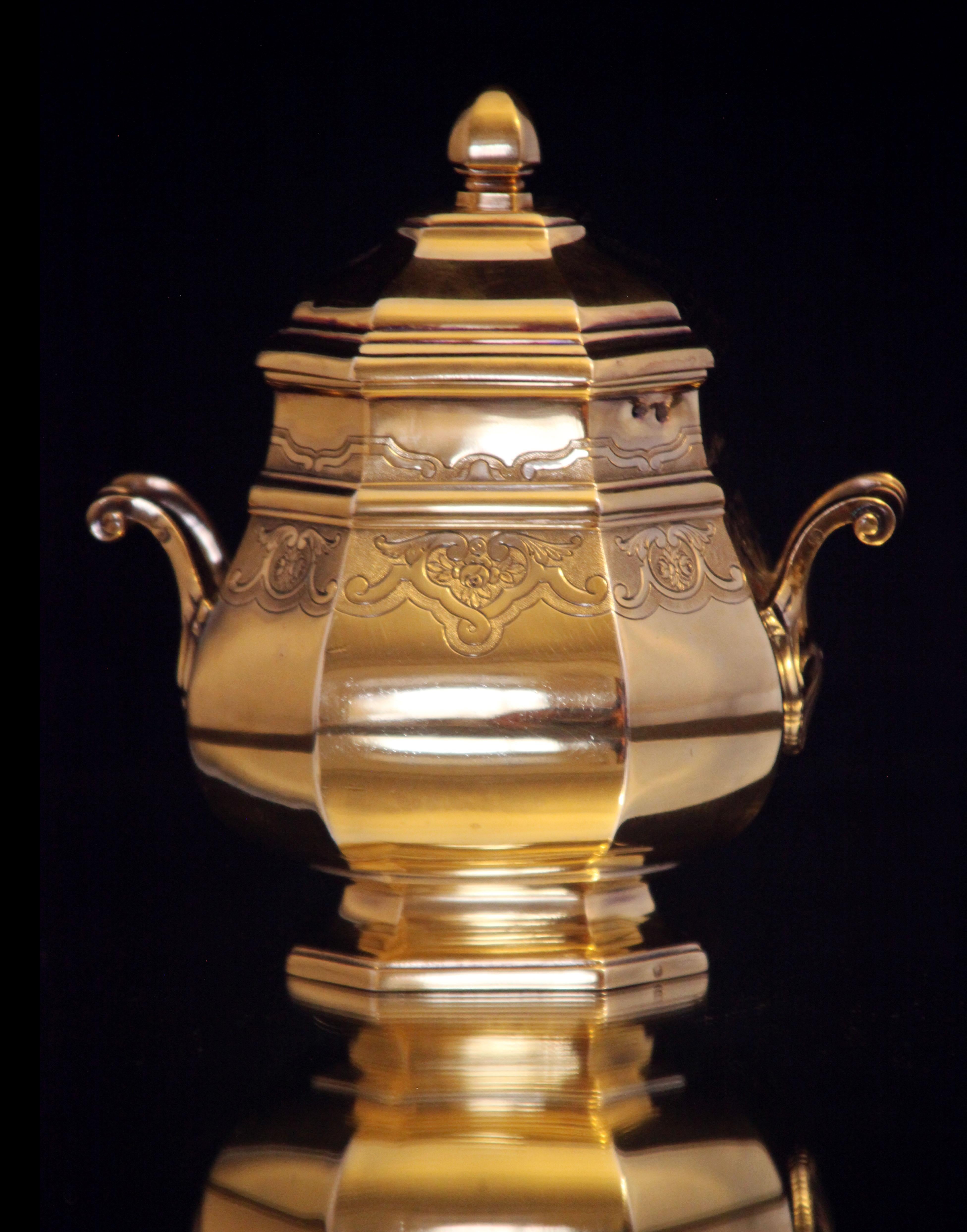 Henin & Cie - 5pc. ¡Juego de Té Antique French Vermeil + Envoltorios! en venta 3