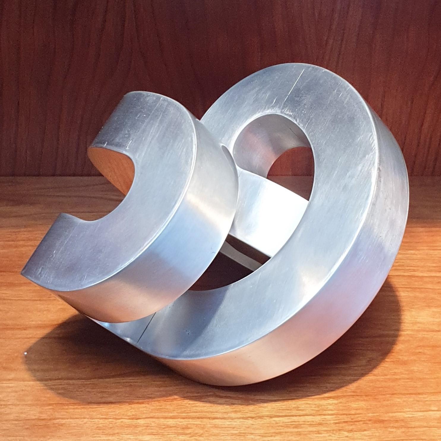 Abstract Sculpture Henk van Putten - Rondeau - sculpture géométrique abstraite contemporaine et moderne en aluminium