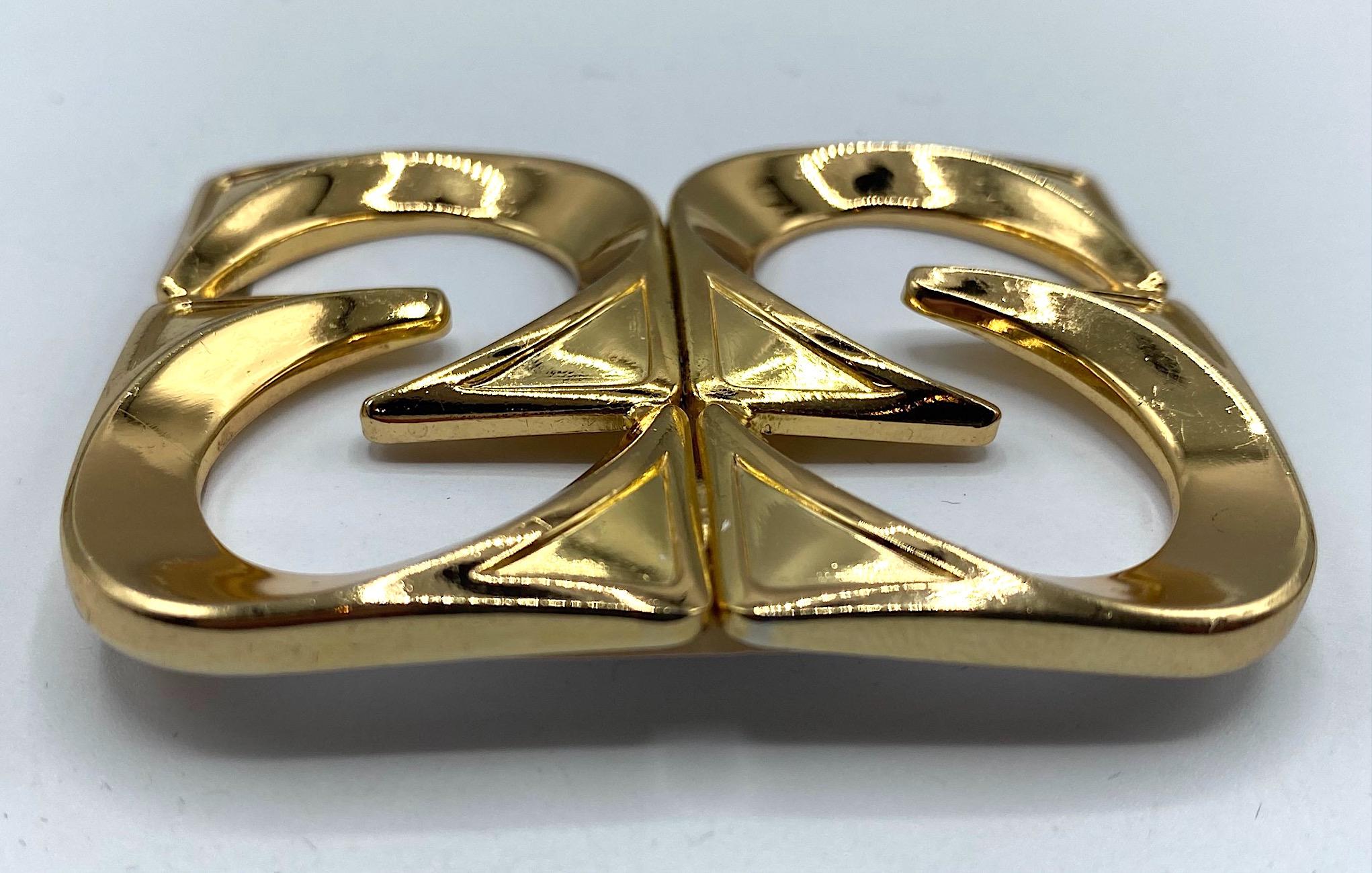 Henkel & Gross, Germany 1972 Modernist Gold Brooch In Excellent Condition In New York, NY