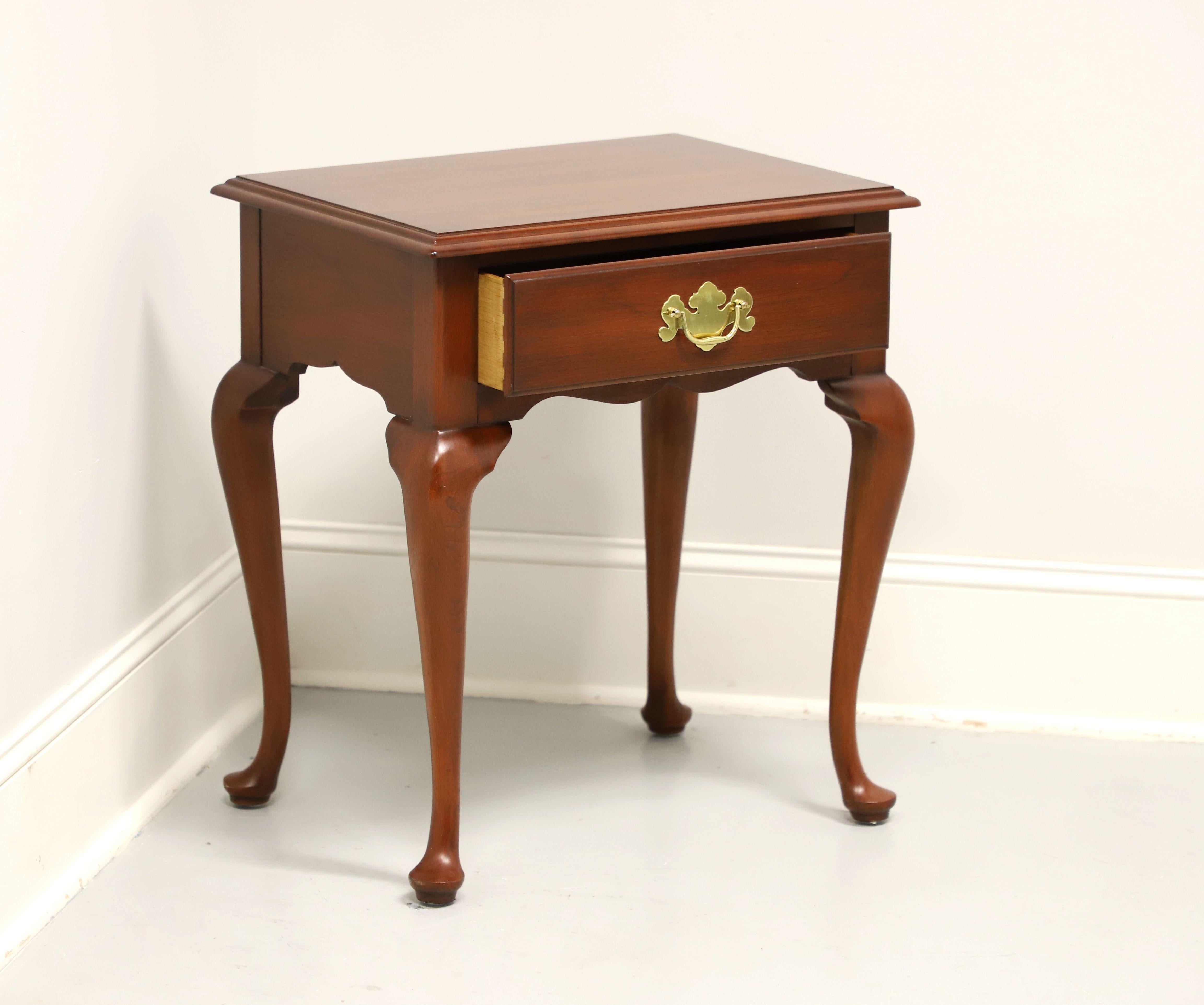 HENKEL HARRIS 141 24 Solid Wild Black Cherry Queen Anne End Side Table - A In Good Condition In Charlotte, NC