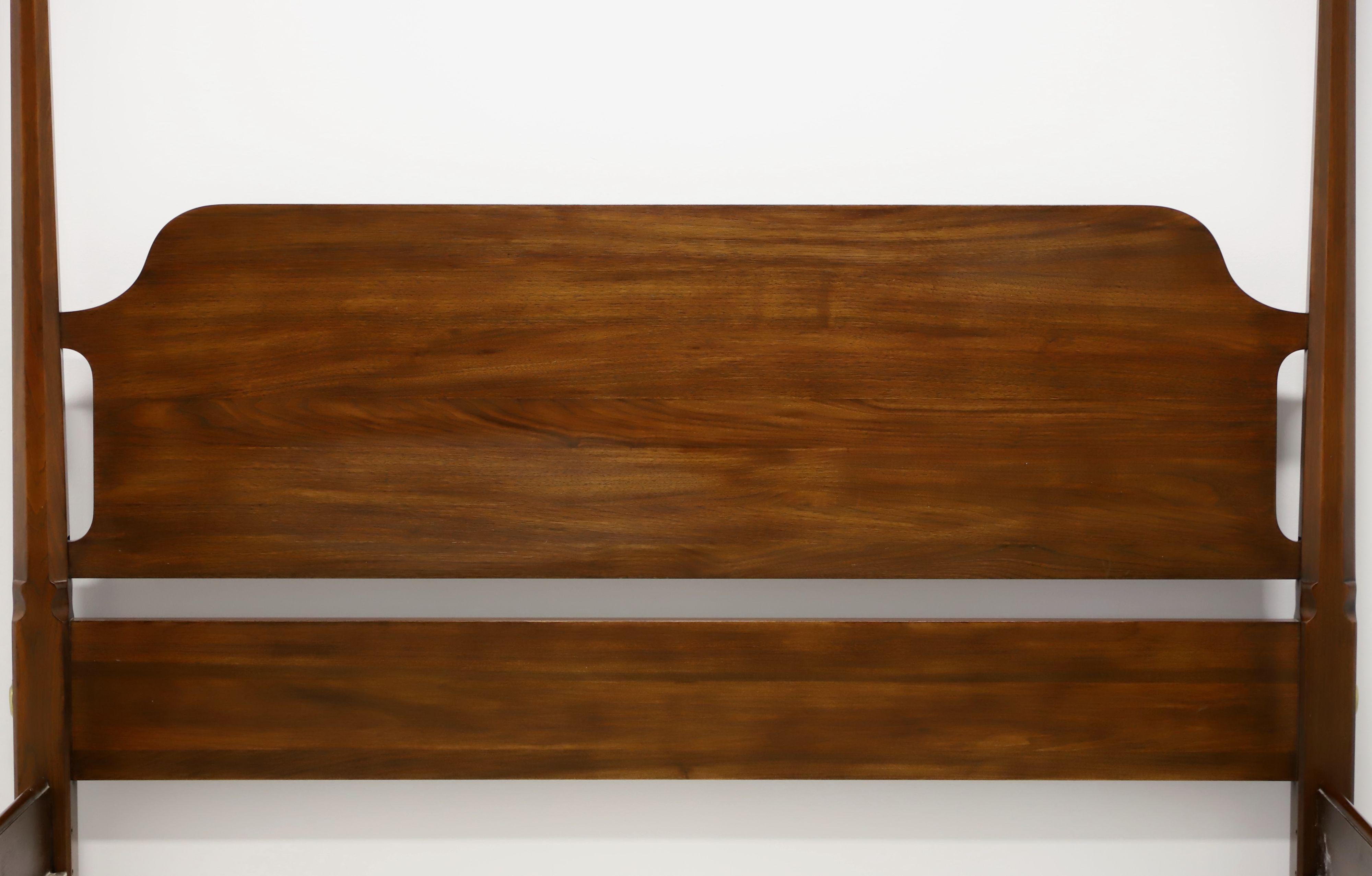 Georgian HENKEL HARRIS 170 15 Genuine Black Walnut Queen Size Pencil Post Bed