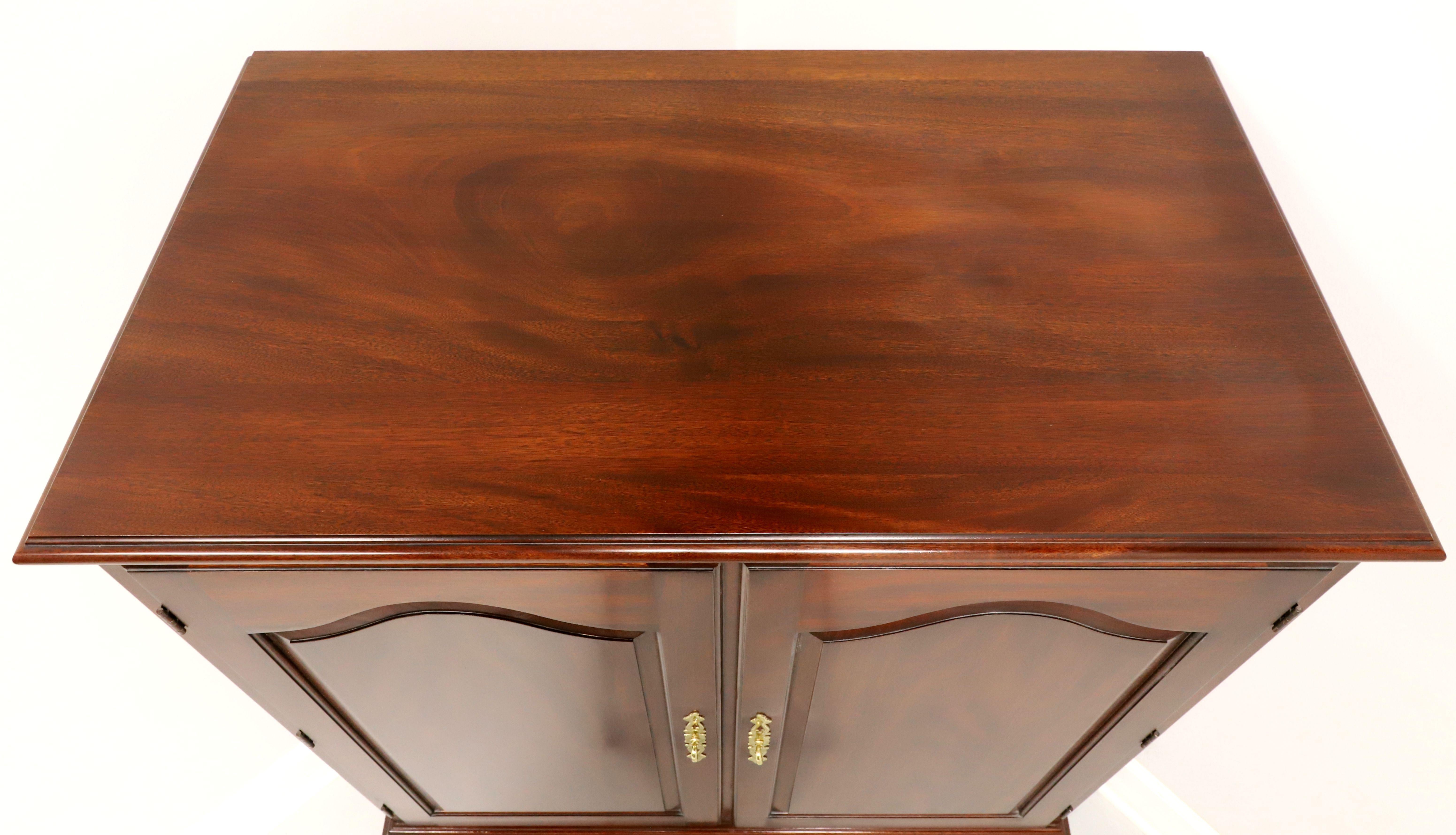 Brass HENKEL HARRIS 171DC 29 Mahogany Chippendale Style Gentleman's Chest