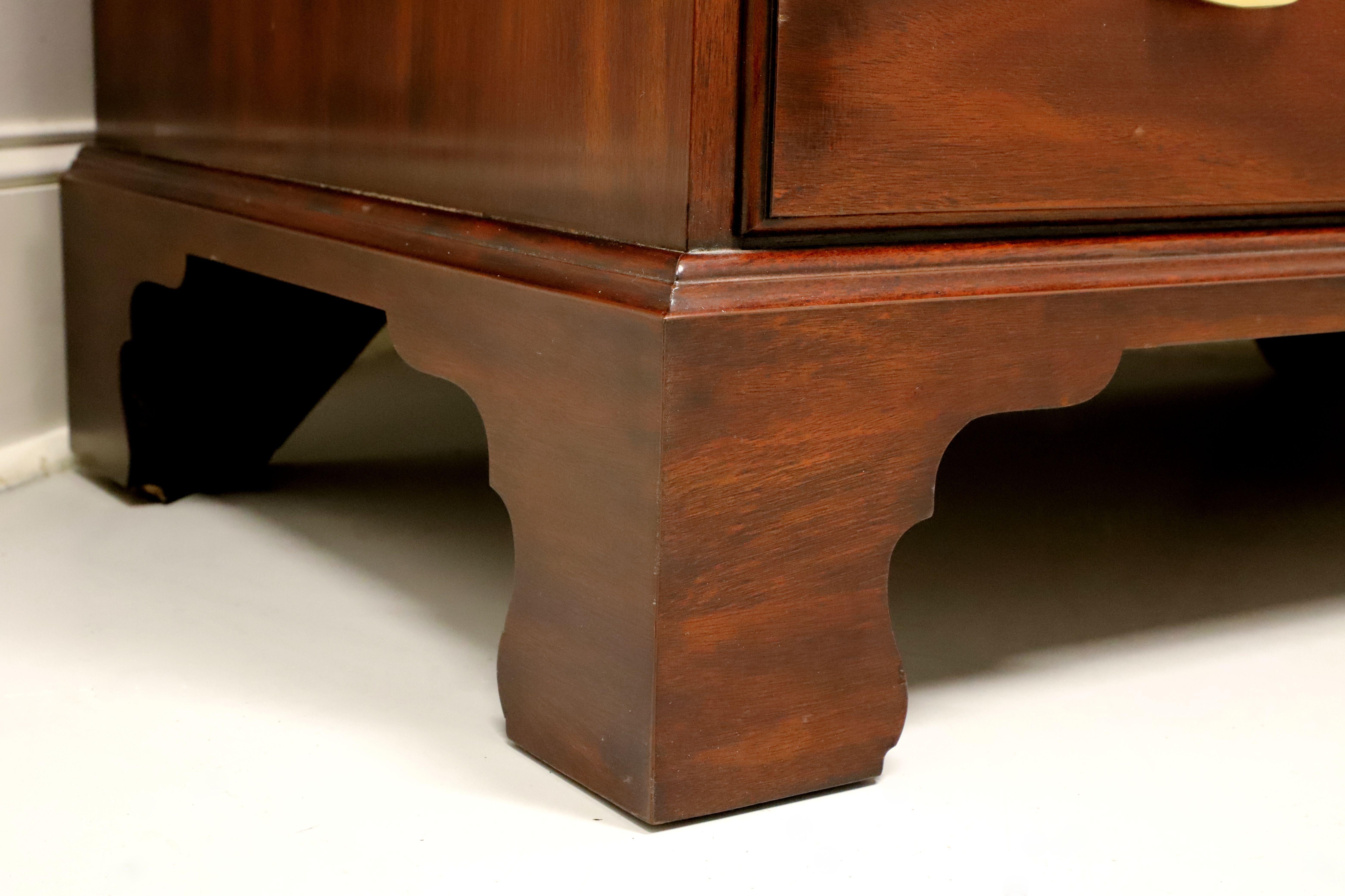 HENKEL HARRIS 171DC 29 Mahogany Chippendale Style Gentleman's Chest 2
