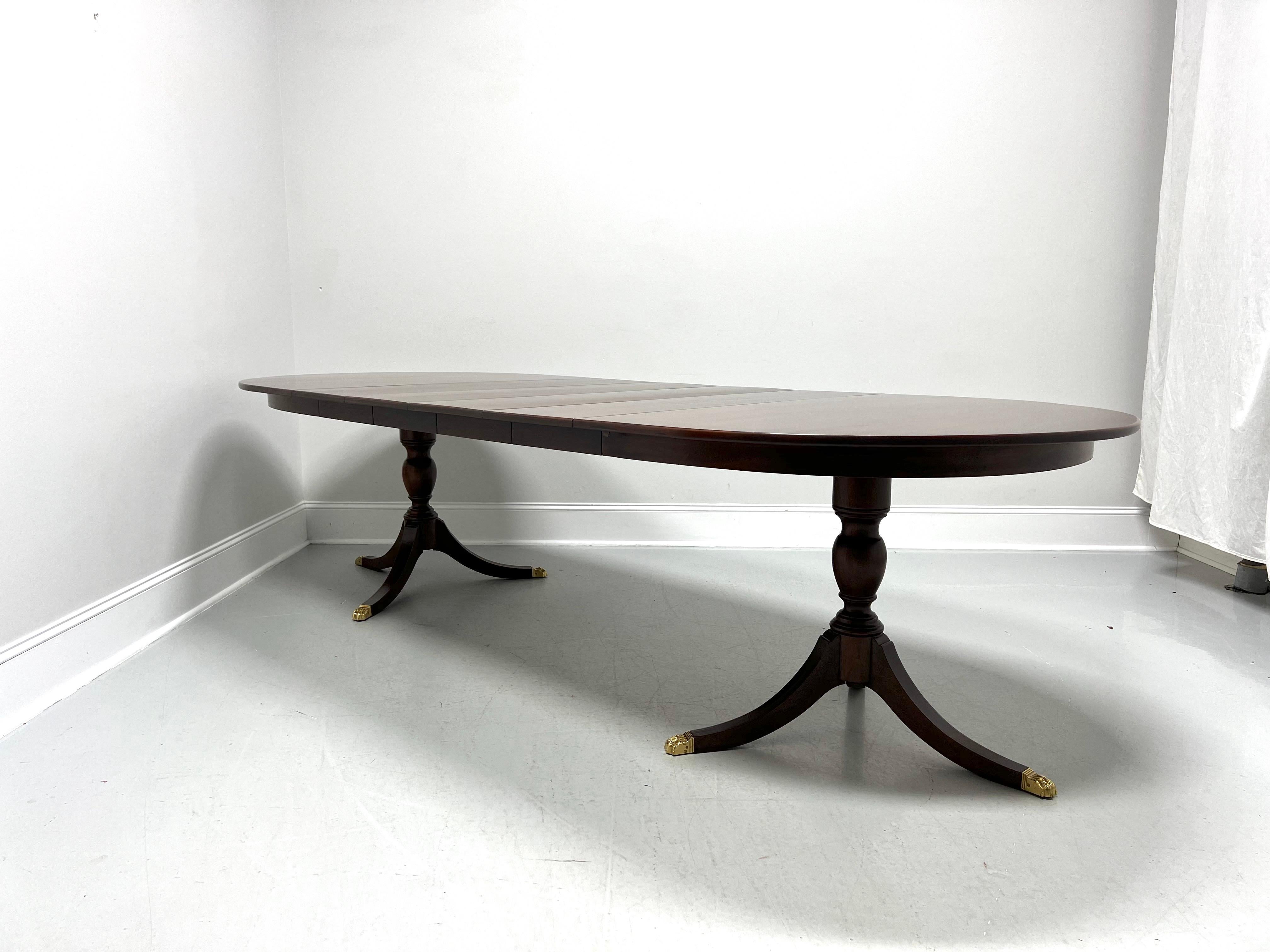 Georgian HENKEL HARRIS 2213 29 Mahogany Oval Double Pedestal Dining Table