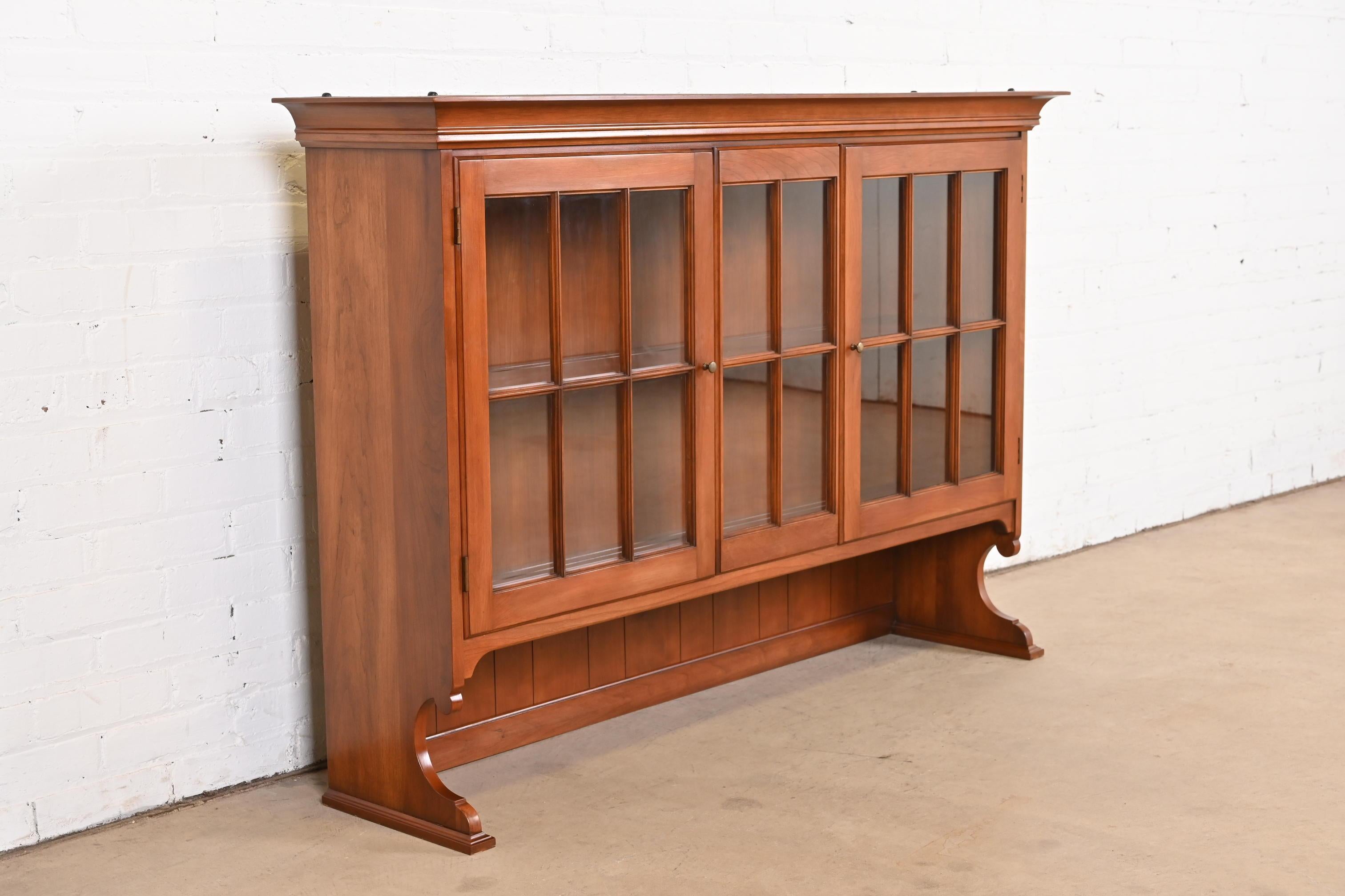 Late 20th Century Henkel Harris American Colonial Cherry Wood Bookcase Hutch