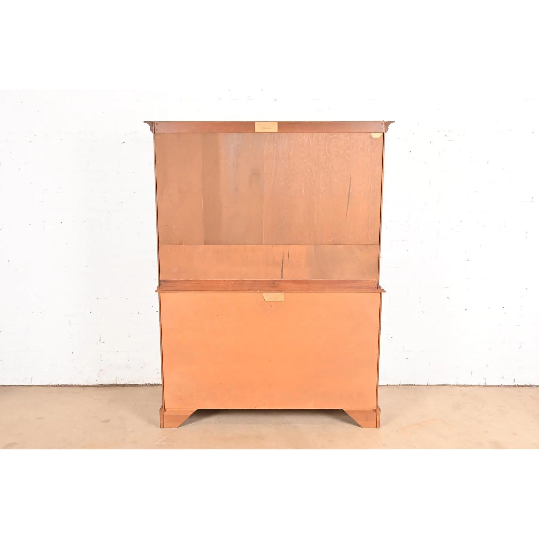 Henkel Harris American Colonial Cherry Wood Breakfront Sideboard Buffet For Sale 8