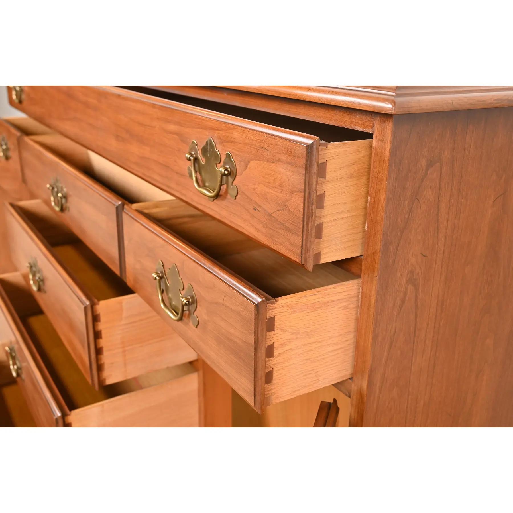 Henkel Harris American Colonial Cherry Wood Breakfront Sideboard Buffet For Sale 2