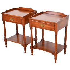 Comodini in legno di Wood di Henkel Harris, Coppia