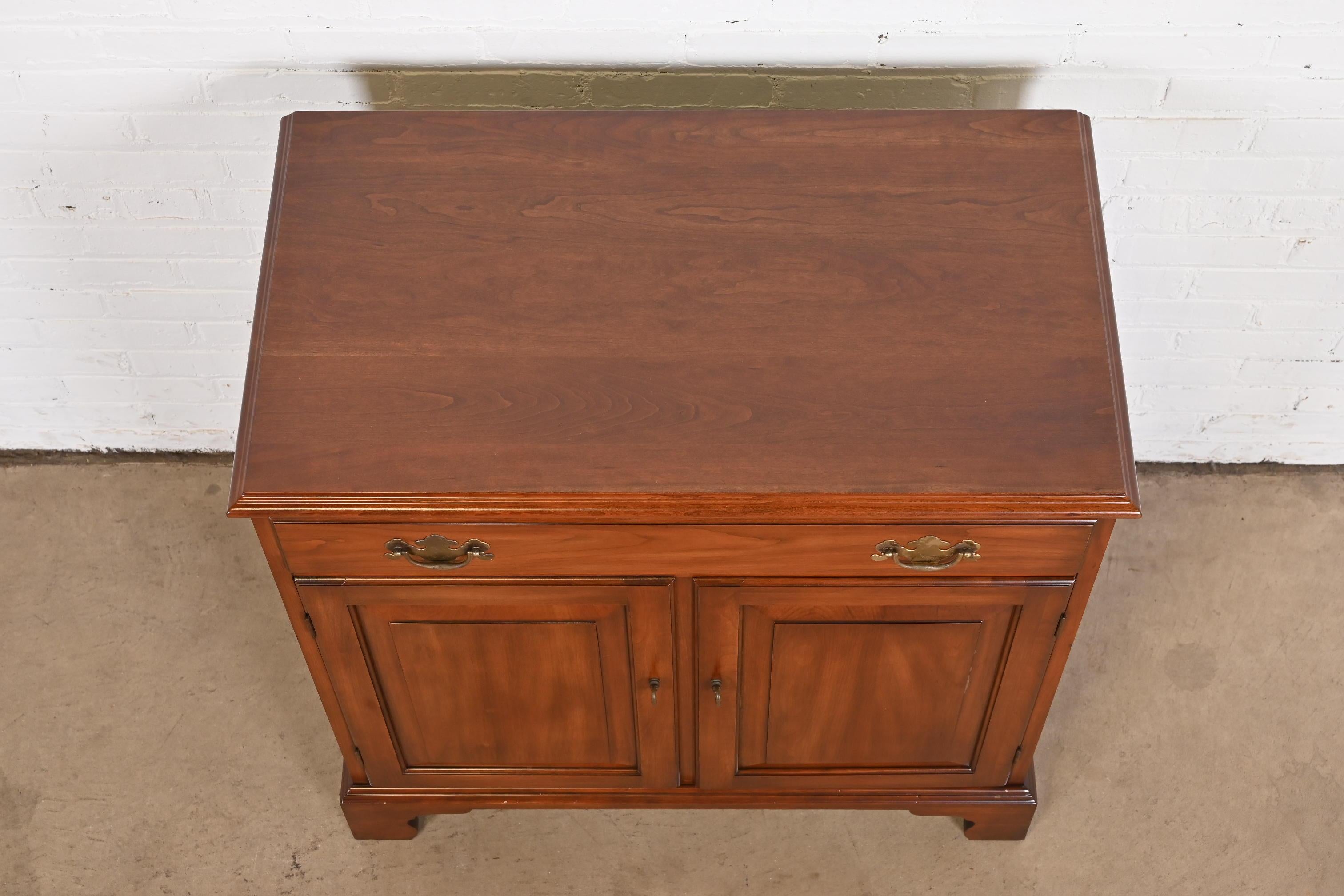 Henkel Harris American Colonial Cherry Wood Server or Bar Cabinet, Restored For Sale 5