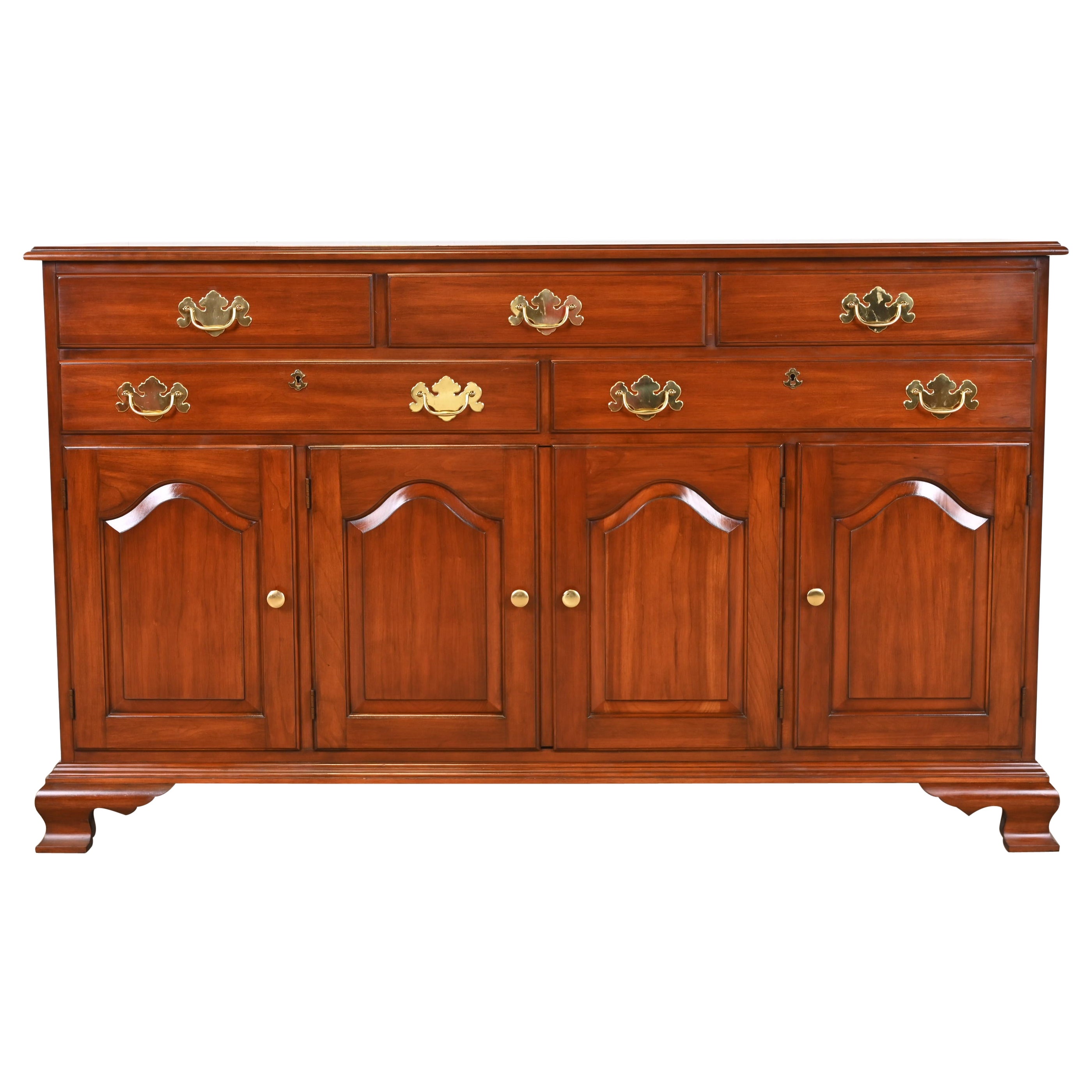 Henkel Harris American Colonial Kirschbaumholz Sideboard Buffet- oder Barschrank
