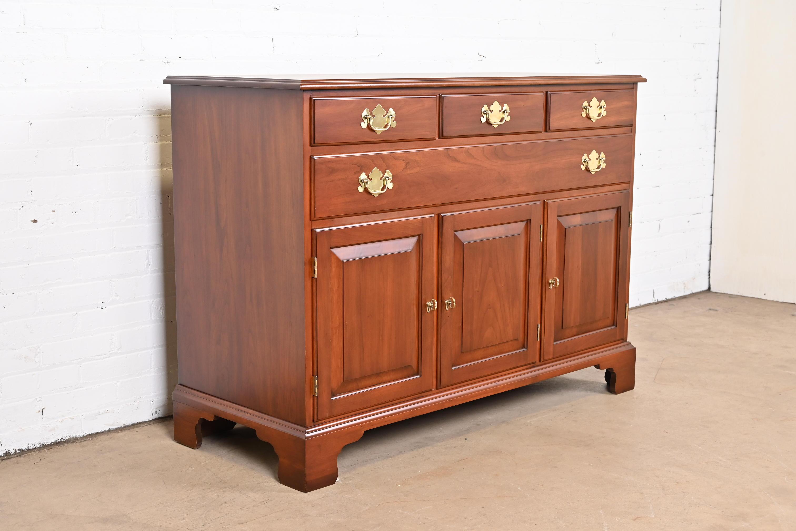 Henkel Harris American Colonial Cherry Wood Sideboard or Bar Cabinet, Restored In Good Condition In South Bend, IN