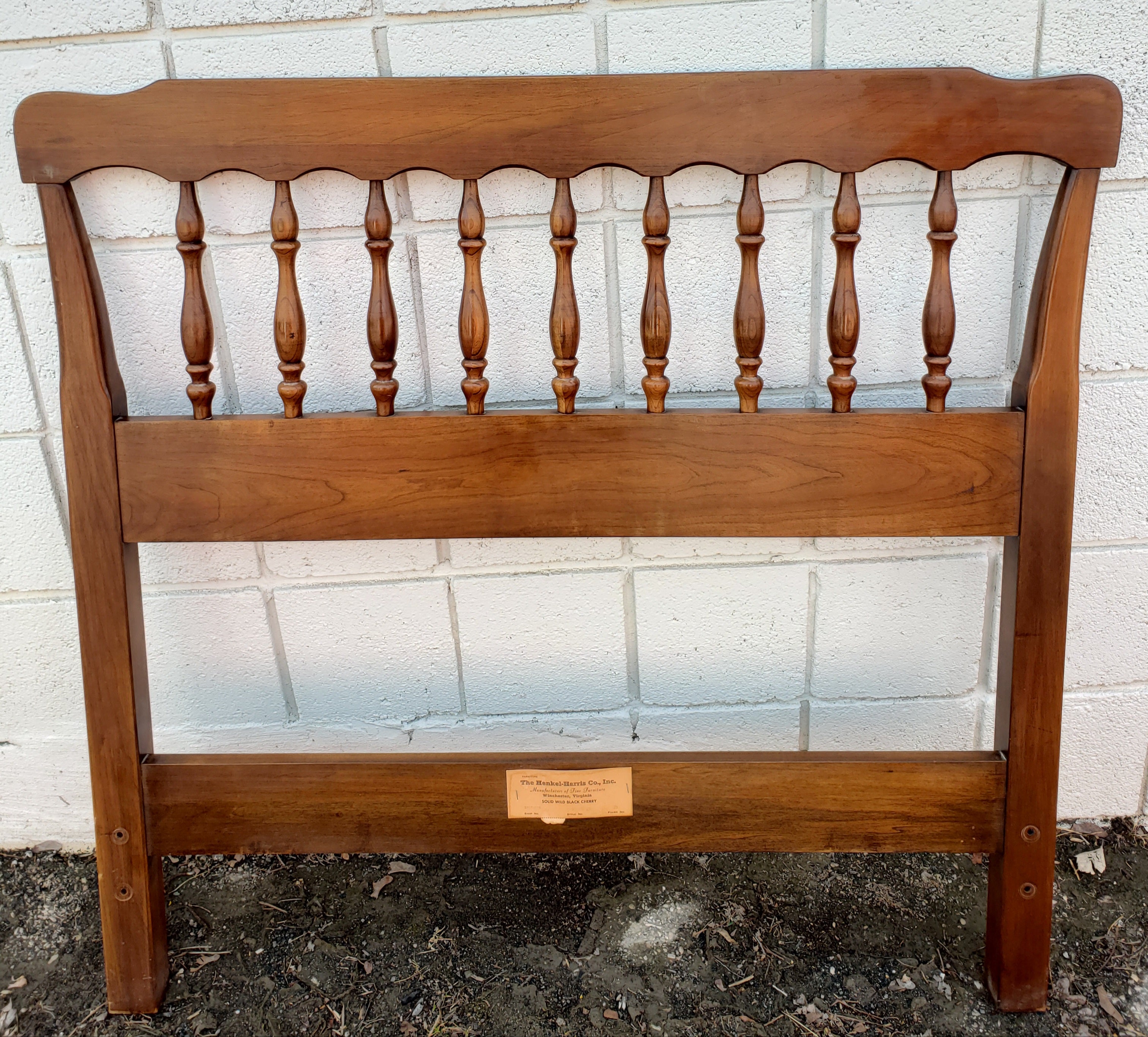 Henkel Harris Black Cherry Spindle Twin Headboards, A Pair In Good Condition In Germantown, MD