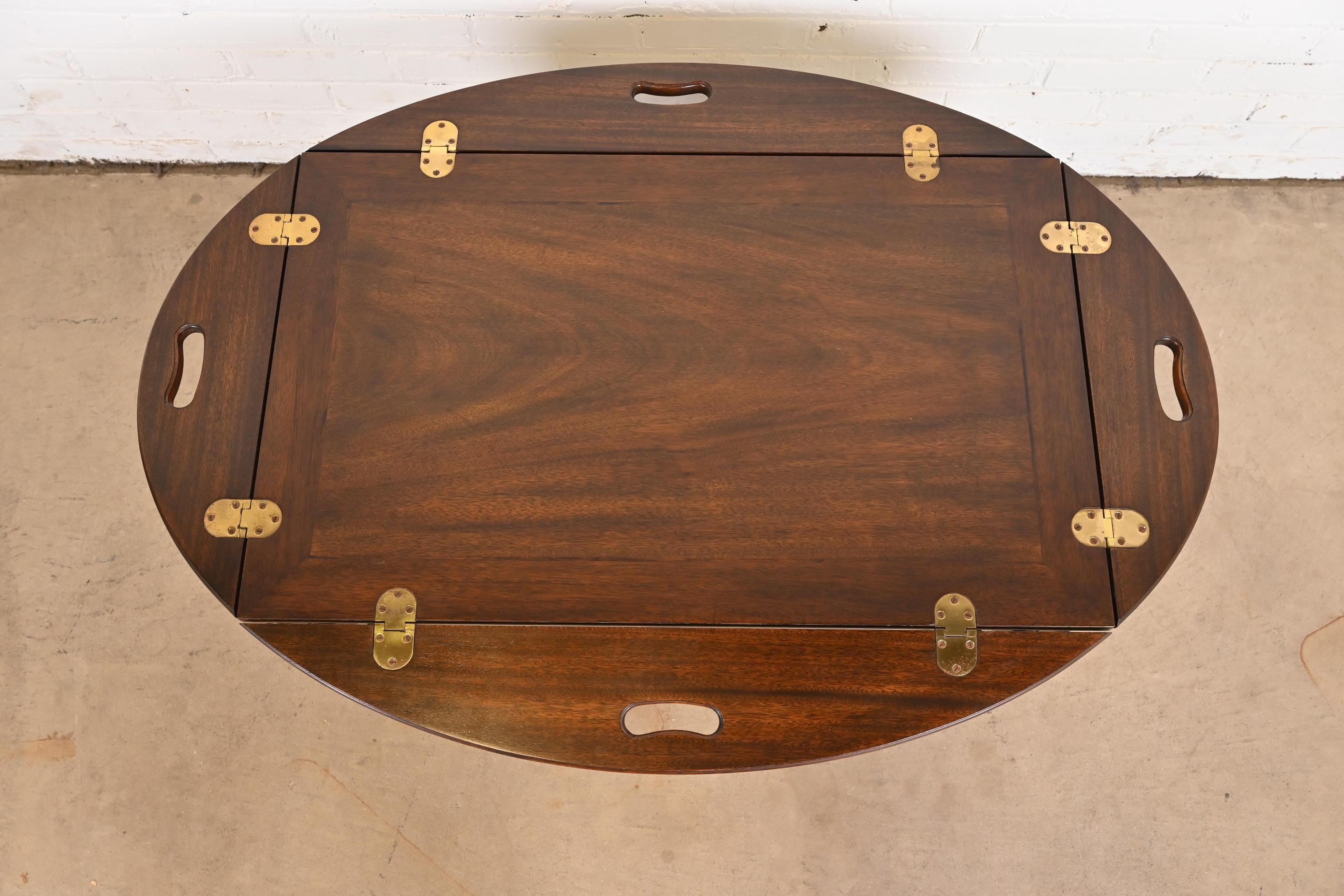 Late 20th Century Henkel Harris Chippendale Carved Mahogany Butler's Coffee Table For Sale