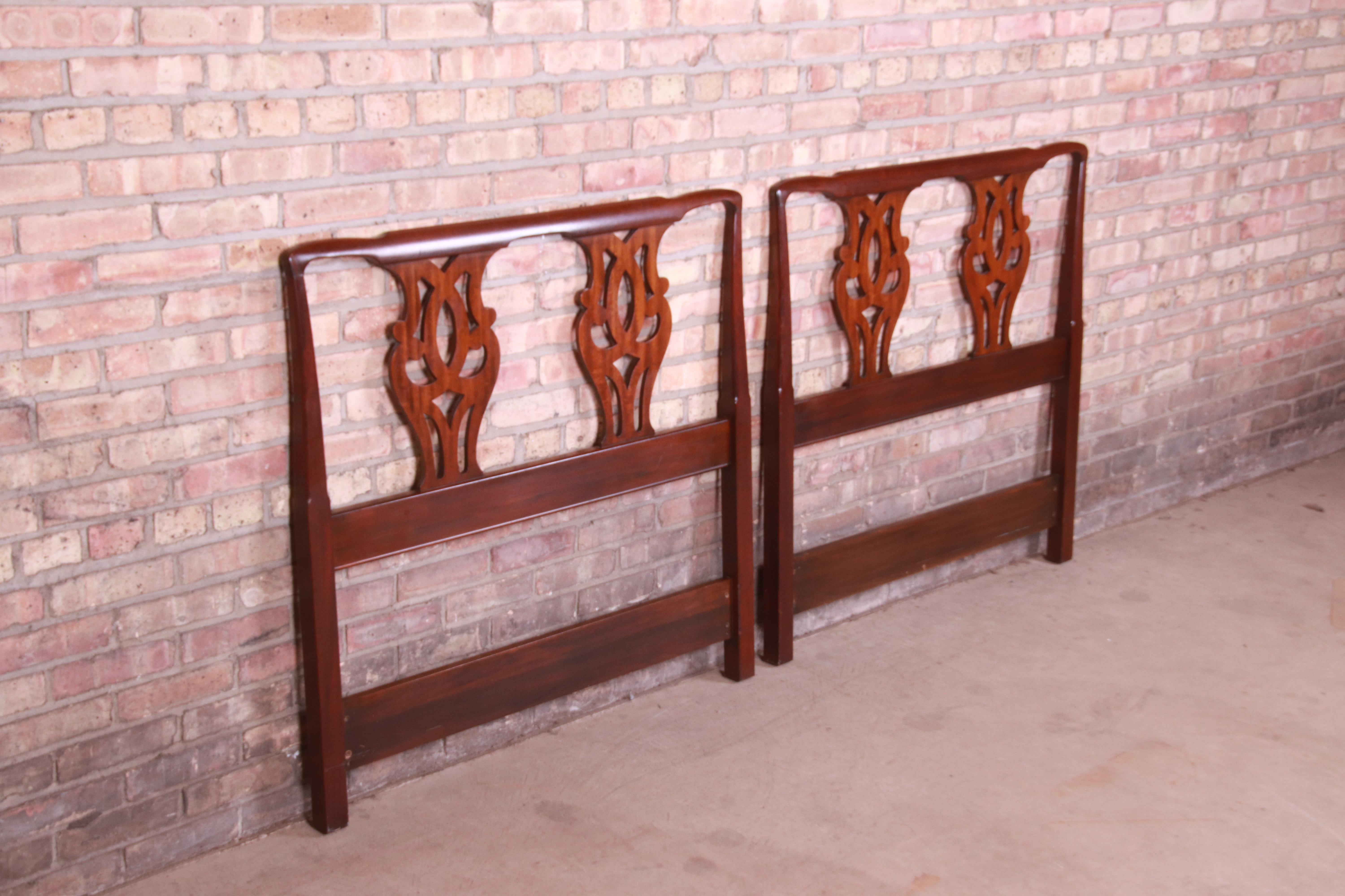 Henkel Harris Chippendale Carved Mahogany Twin Headboards, Pair In Good Condition In South Bend, IN