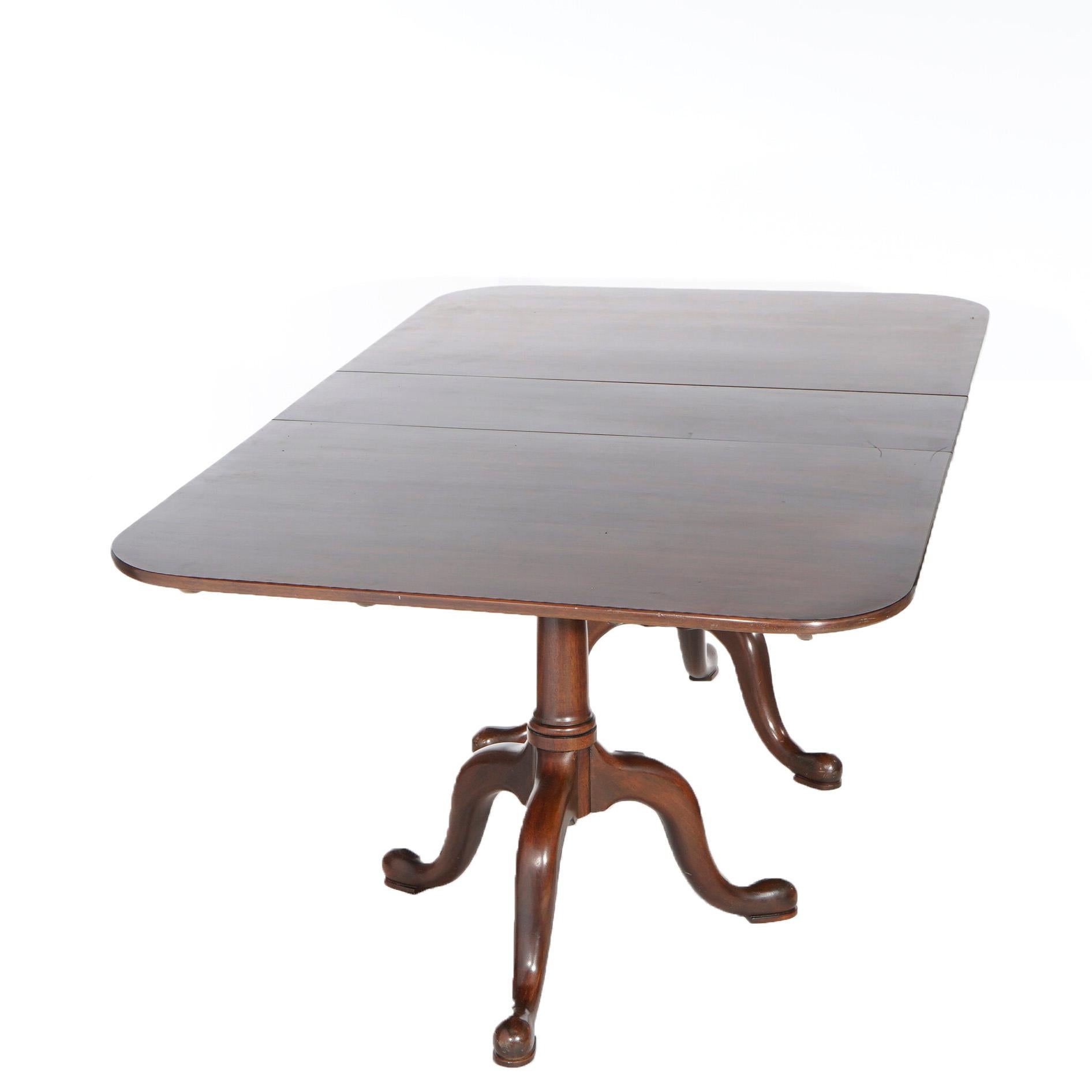 Henkel Harris Chippendale Double Pedestal Mahogany Extension Dining Table 20th C In Good Condition In Big Flats, NY