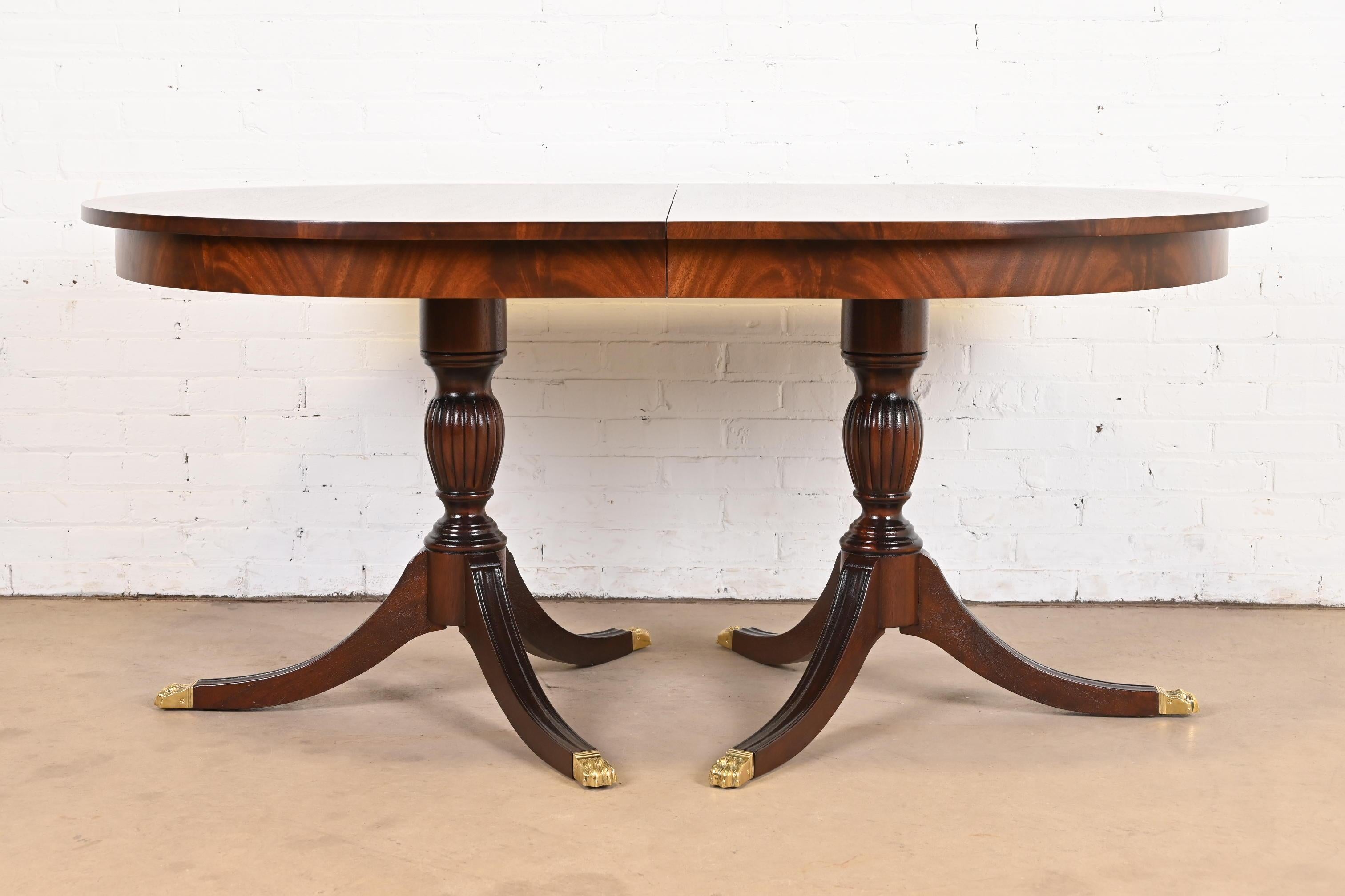 Henkel Harris Georgian Banded Mahogany Double Pedestal Dining Table, Refinished 7