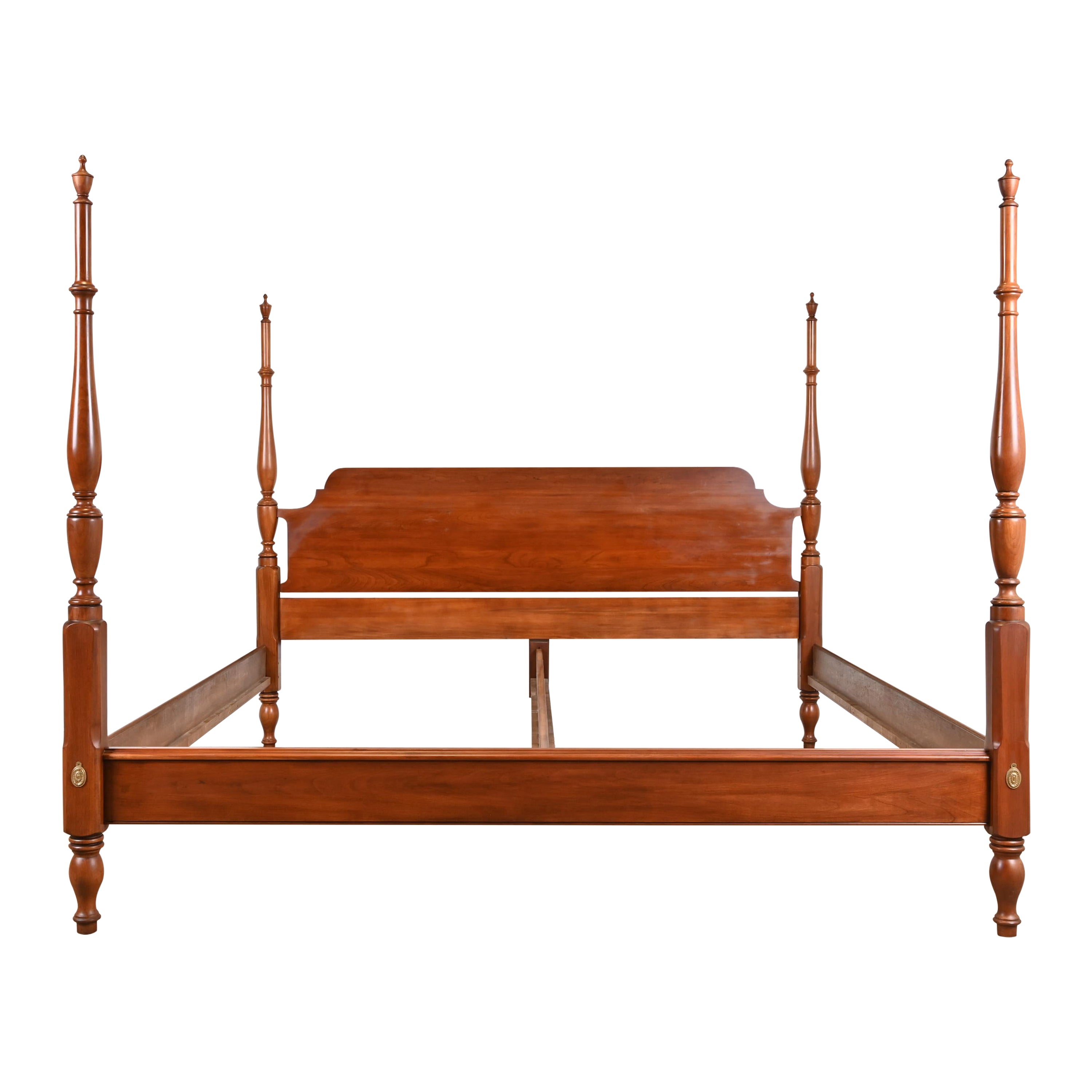 Henkel Harris Georgian Carved Cherry Wood King Size Poster Bed