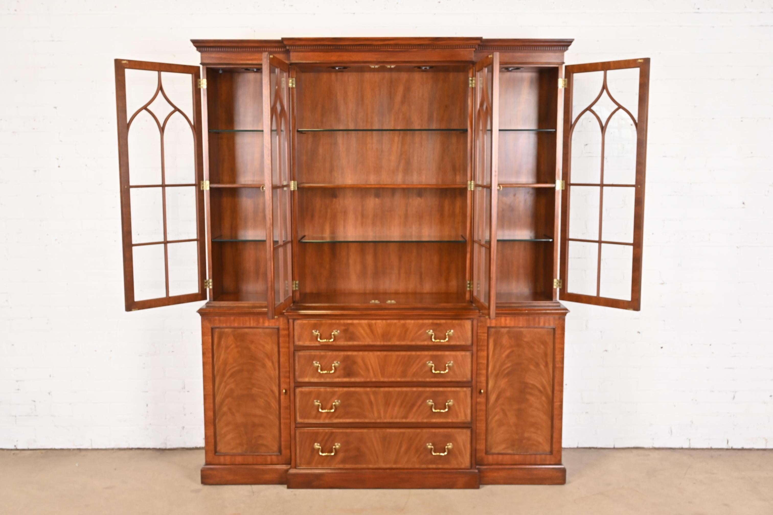Contemporary Henkel Harris Georgian Carved Flame Mahogany Lighted Breakfront Bookcase Cabinet For Sale