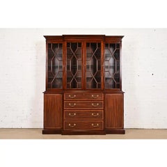 Henkel Harris Librero Georgiano de caoba tallada con frente de librería iluminado