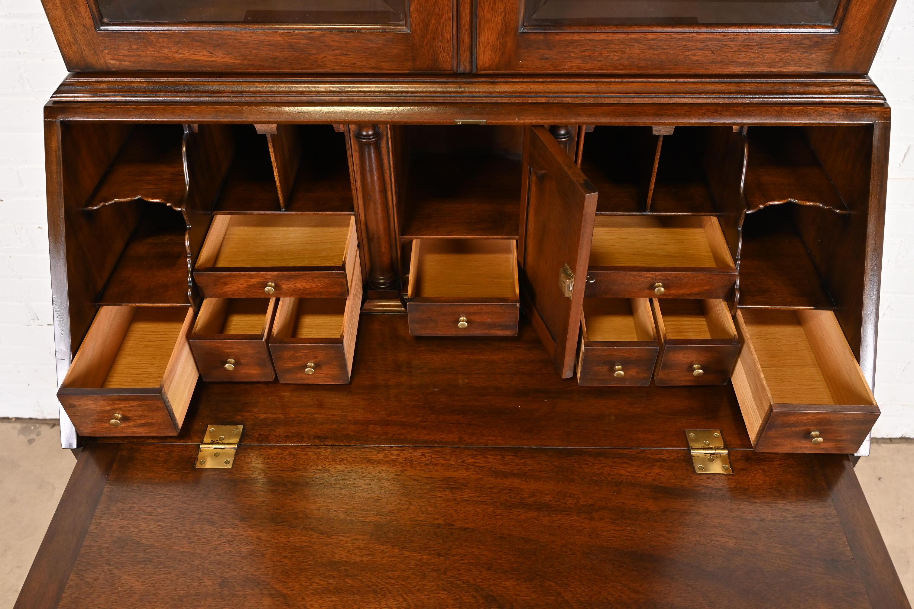 Henkel Harris Georgian Carved Mahogany Secretary Desk with Bookcase Hutch Top For Sale 3