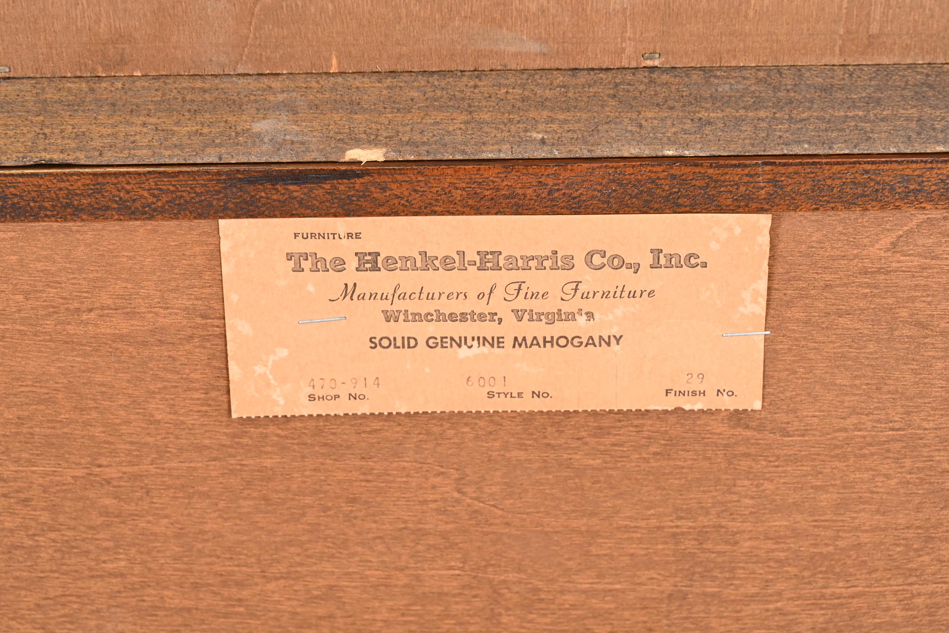 Henkel Harris Georgian Carved Mahogany Secretary Desk with Bookcase Hutch Top For Sale 11