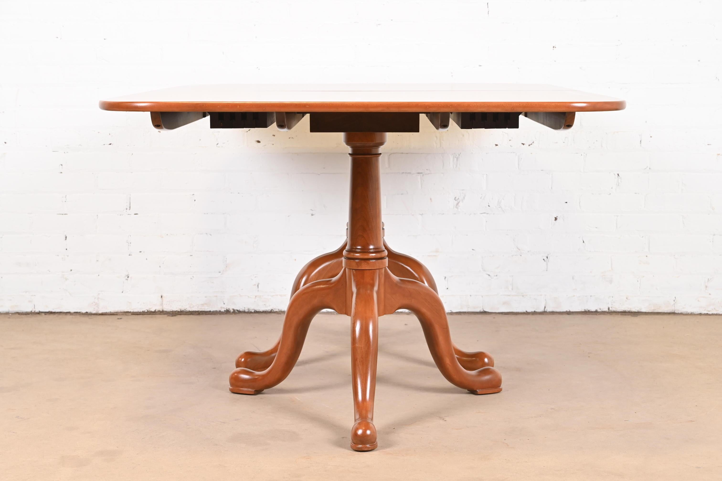 Henkel Harris Georgian Cherry Wood Double Pedestal Dining Table, Refinished For Sale 9