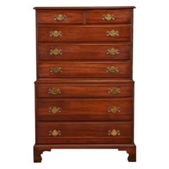 Comò a otto cassetti in legno di ciliegio di Henkel Harris, CIRCA ANNI '70