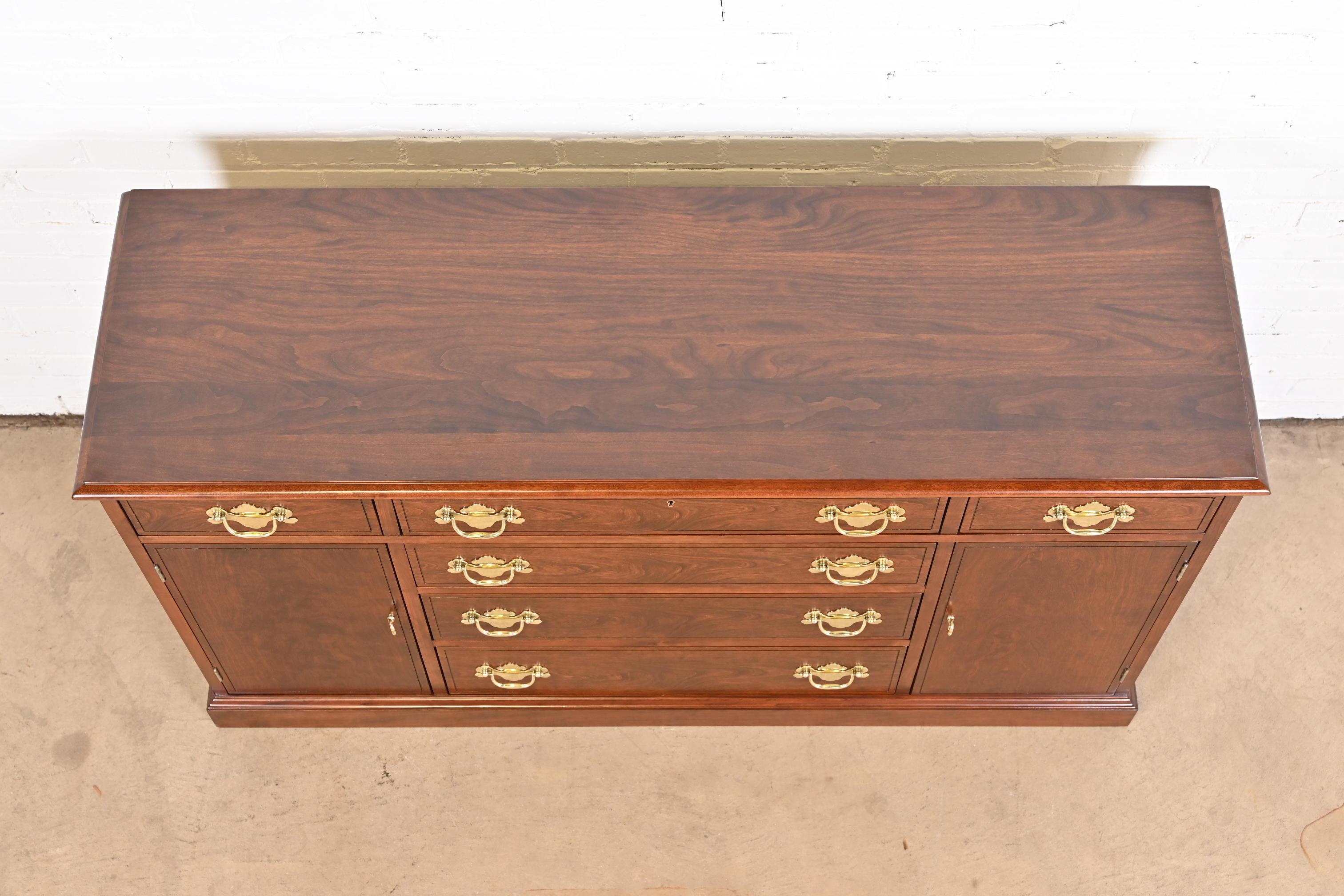 Henkel Harris Georgian Cherry Wood Sideboard or Bar Cabinet, Newly Refinished For Sale 10