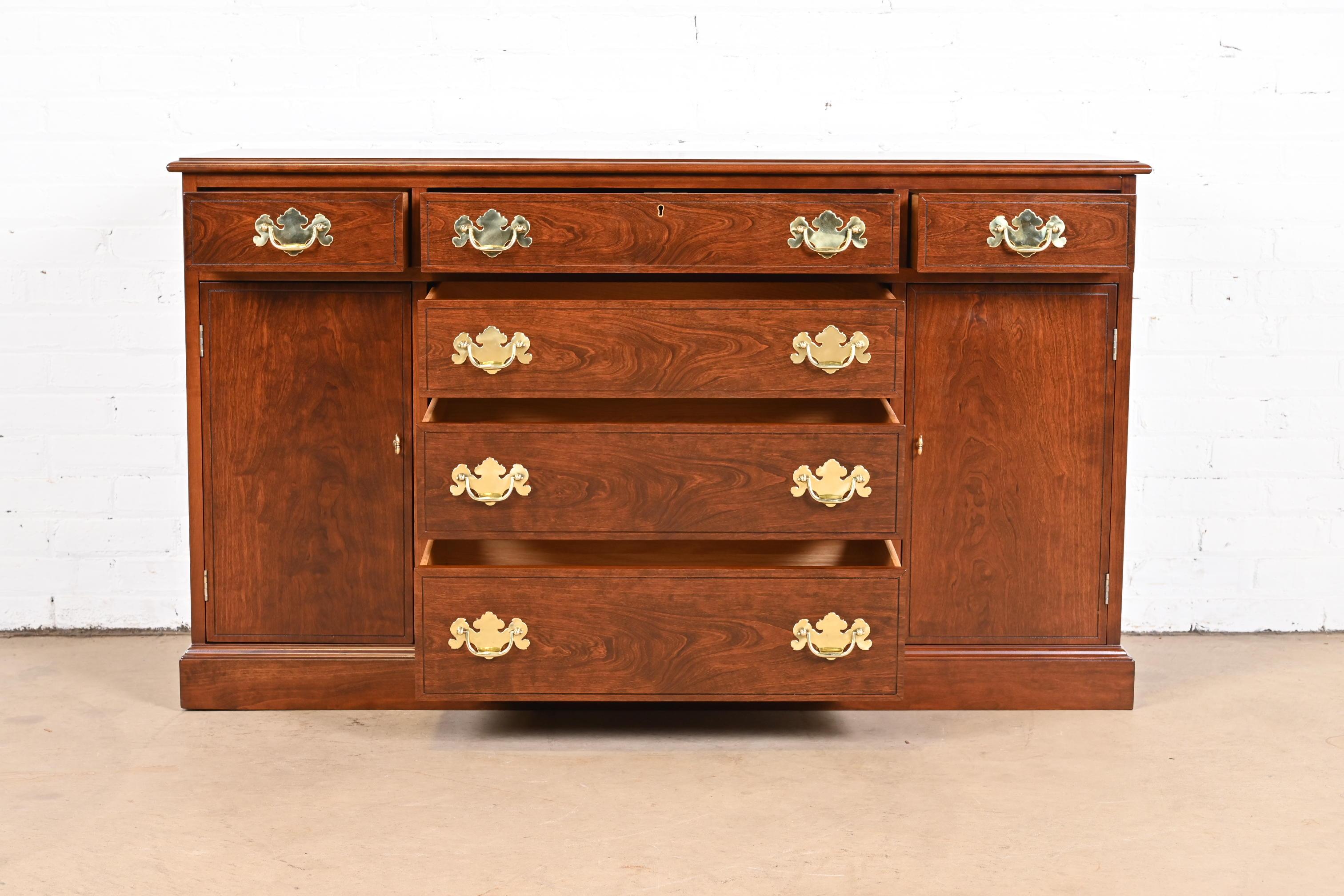 Henkel Harris Georgian Cherry Wood Sideboard or Bar Cabinet, Newly Refinished For Sale 3