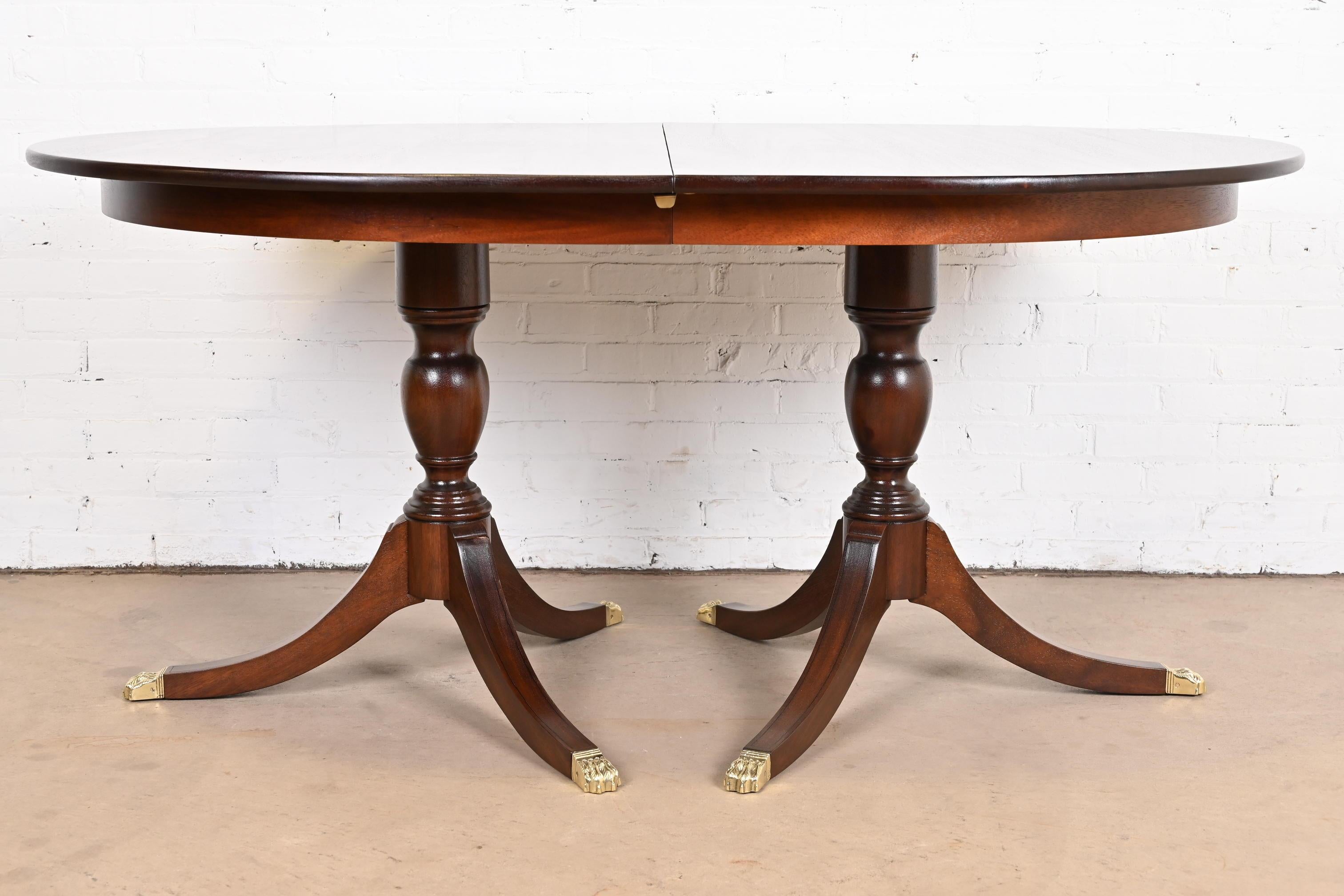 Henkel Harris Georgian Mahogany Double Pedestal Dining Table, Newly Refinished 8